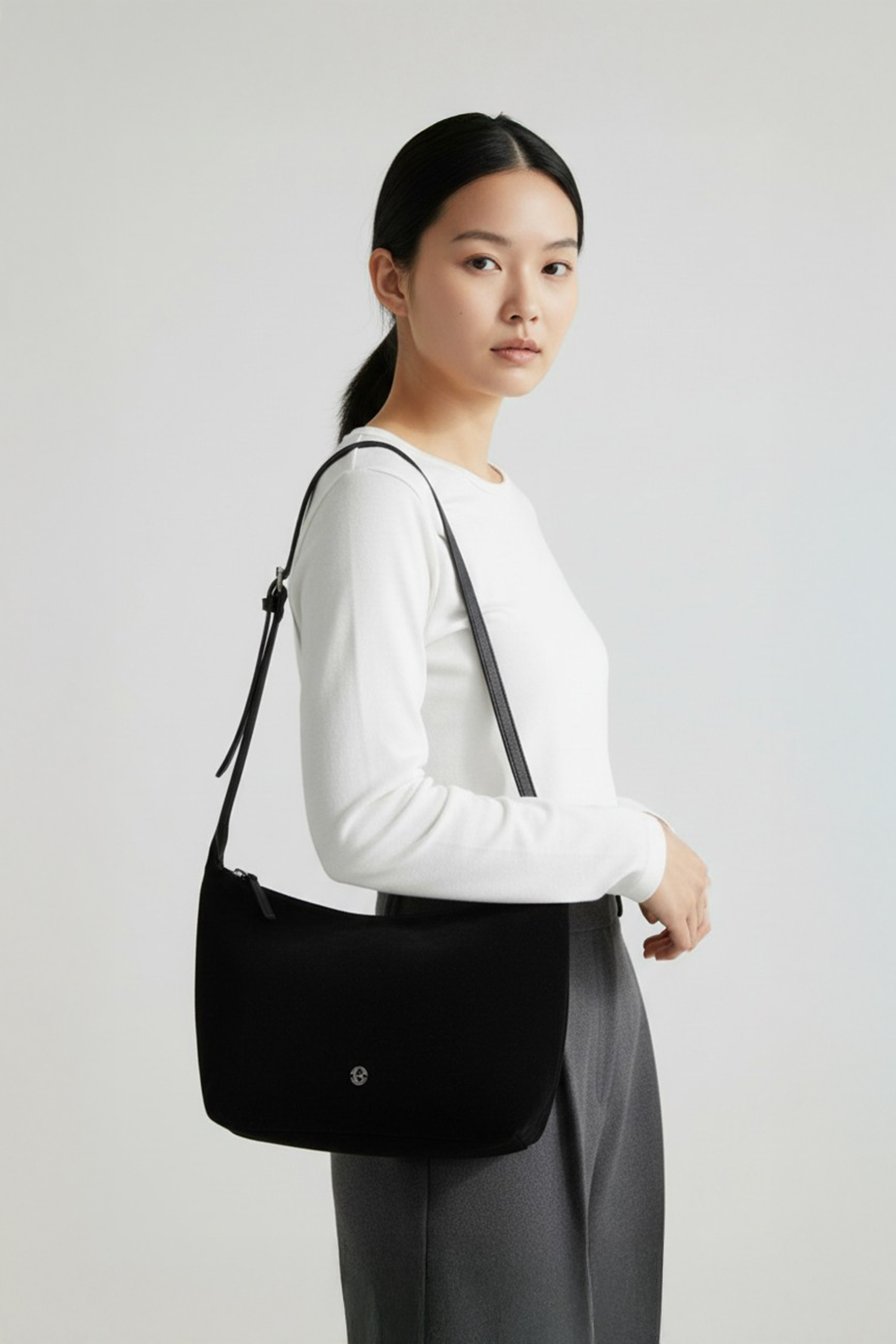 肩背兩用 麂皮絨小流浪包