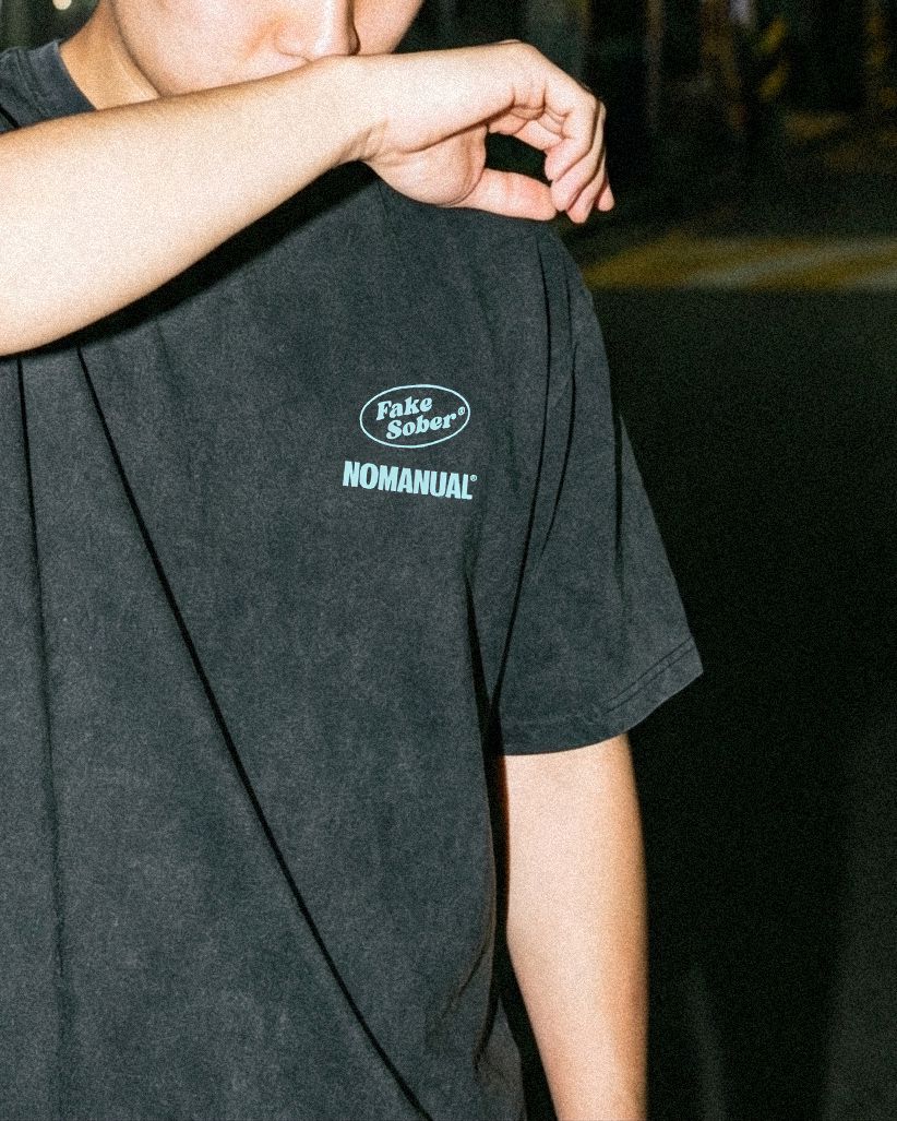 FAKE SOBER X NOMANUAL 針織短袖上衣 T-SHIRT
