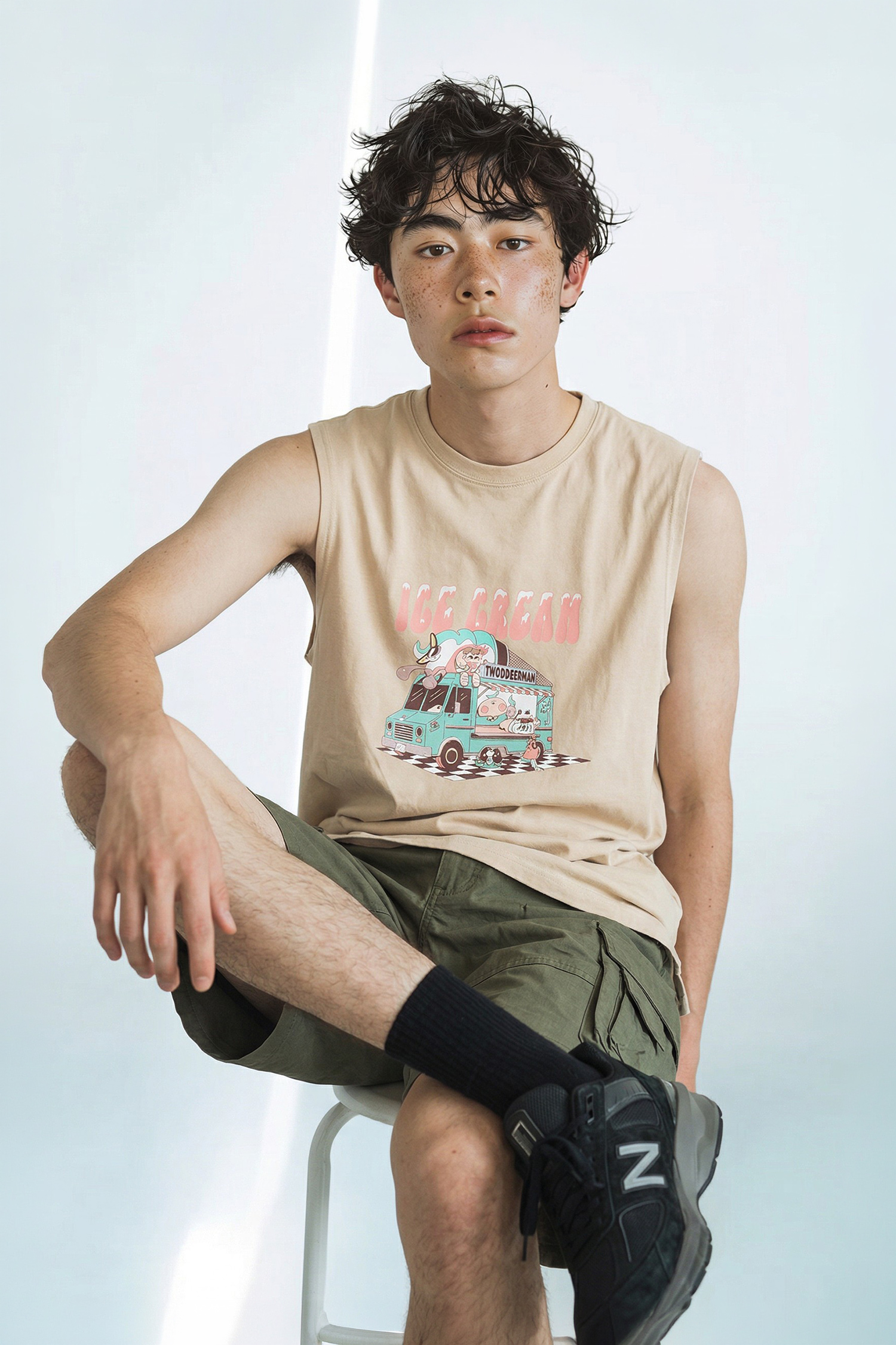 鹿人與泥鰍 水洗印花背心