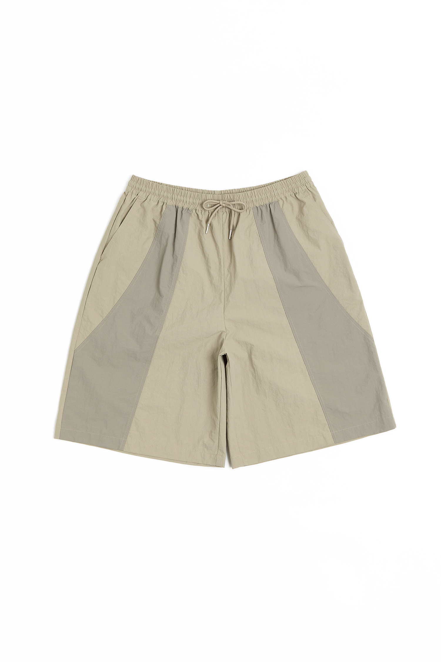 剪接撞色短褲(寬版)