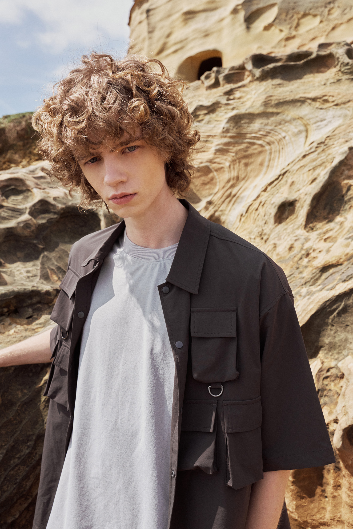 WILDMEET 輕量速乾 多口袋短袖襯衫