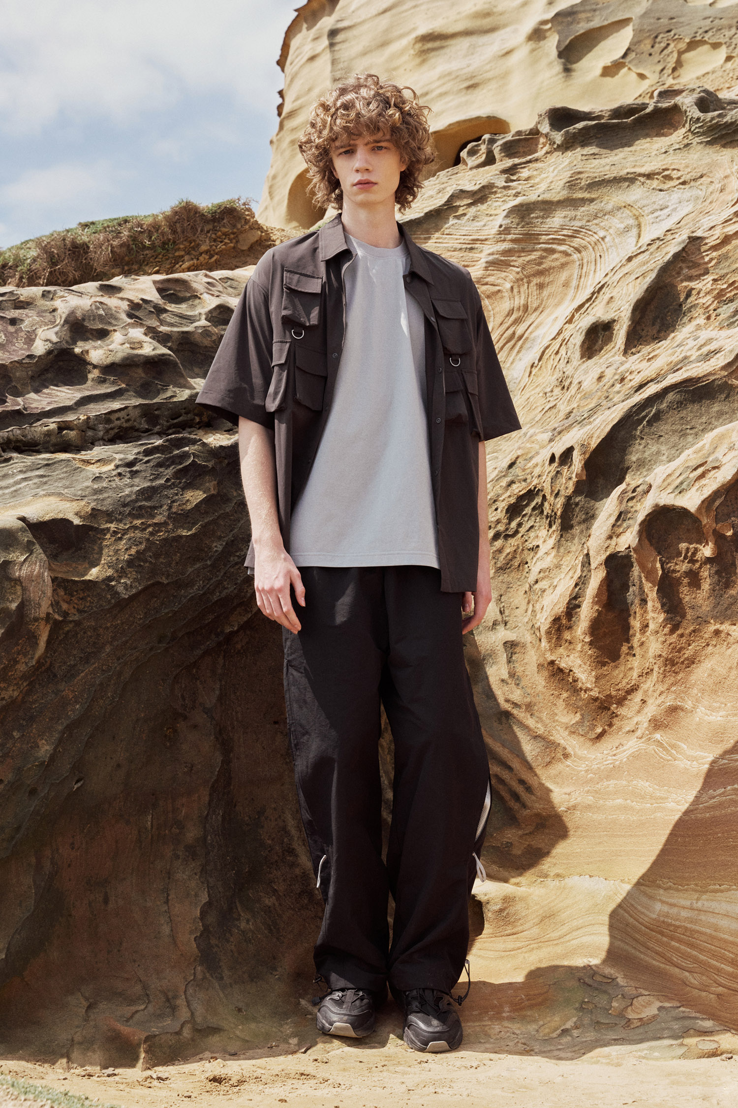 WILDMEET 輕量速乾 多口袋短袖襯衫