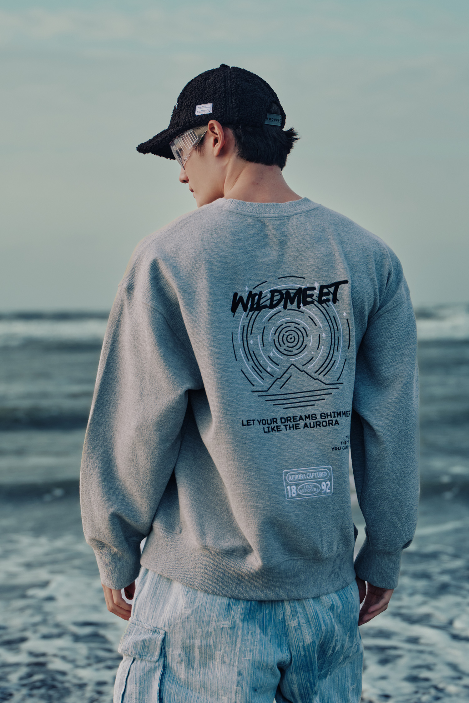 極光刺繡 空氣層長袖上衣