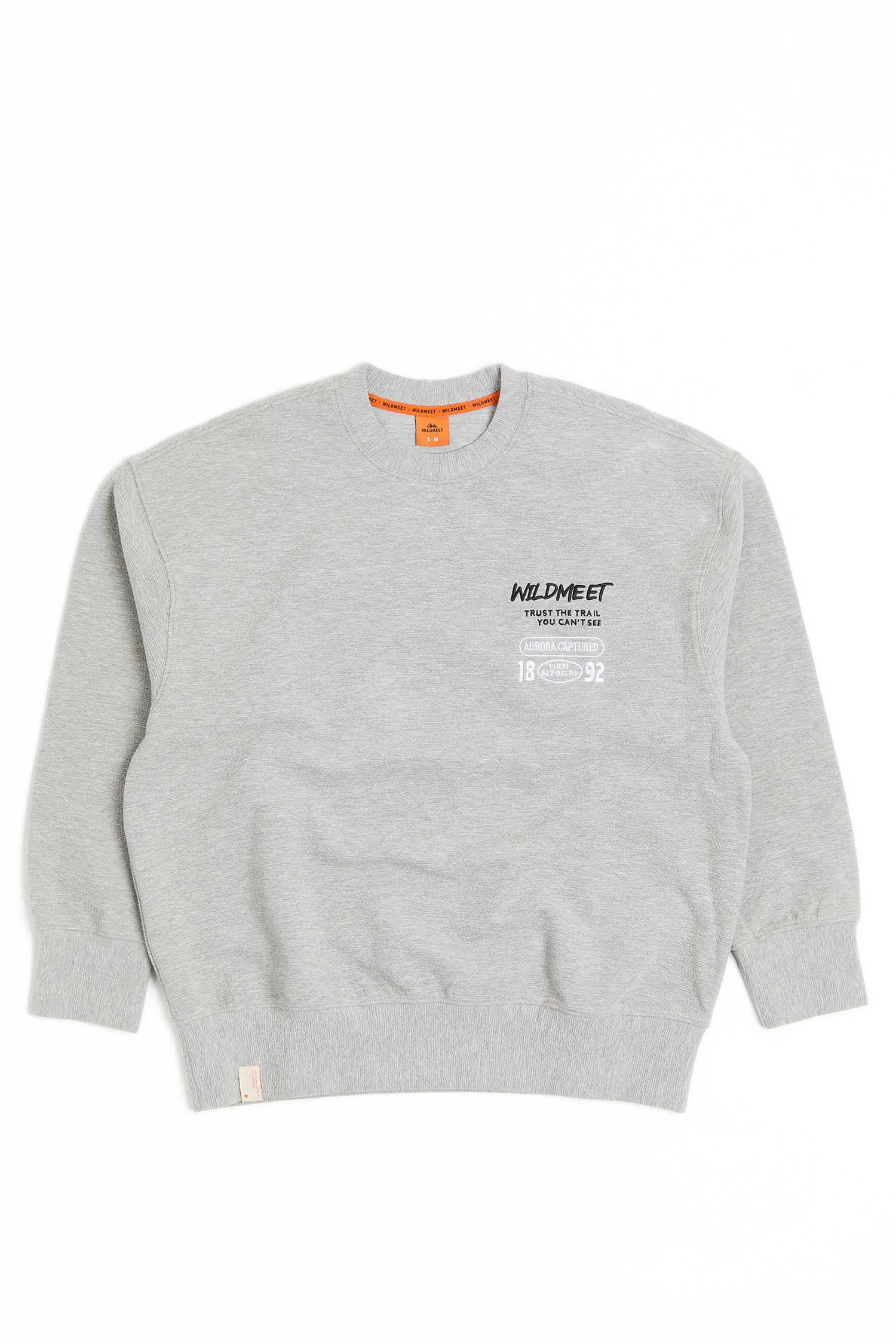 極光刺繡 空氣層長袖上衣