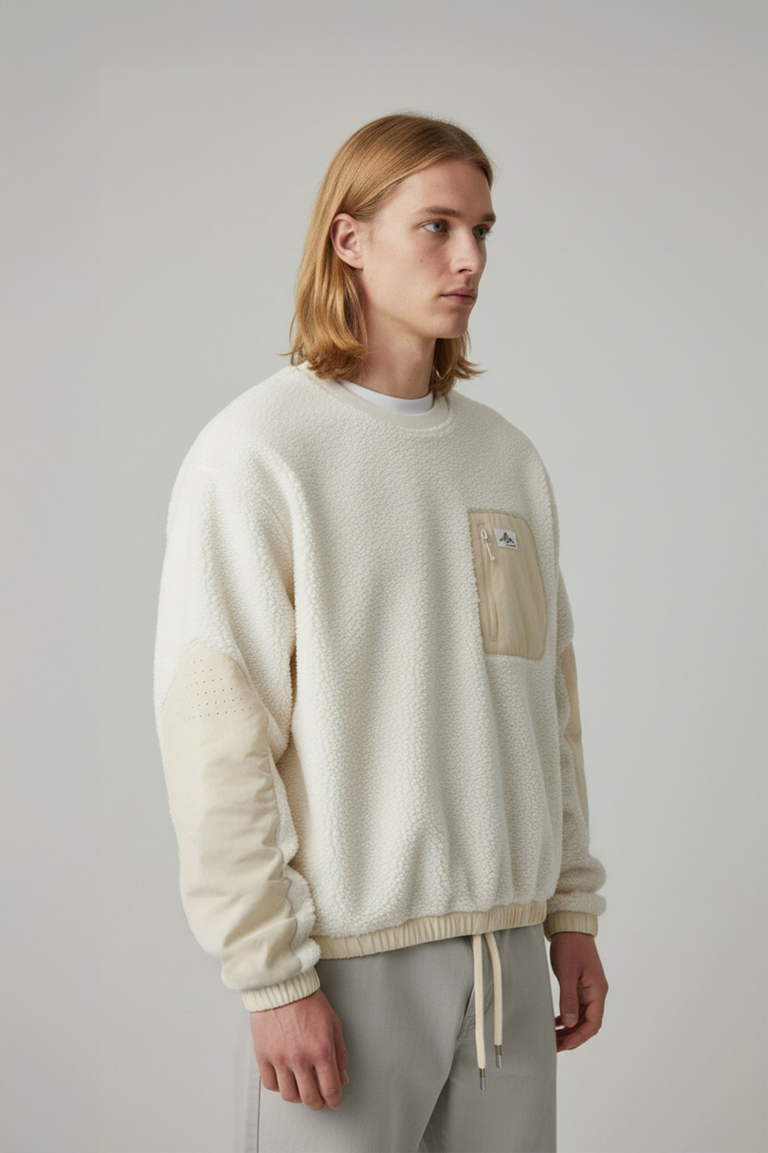 拼接貼袋 毛絨圓領長袖上衣