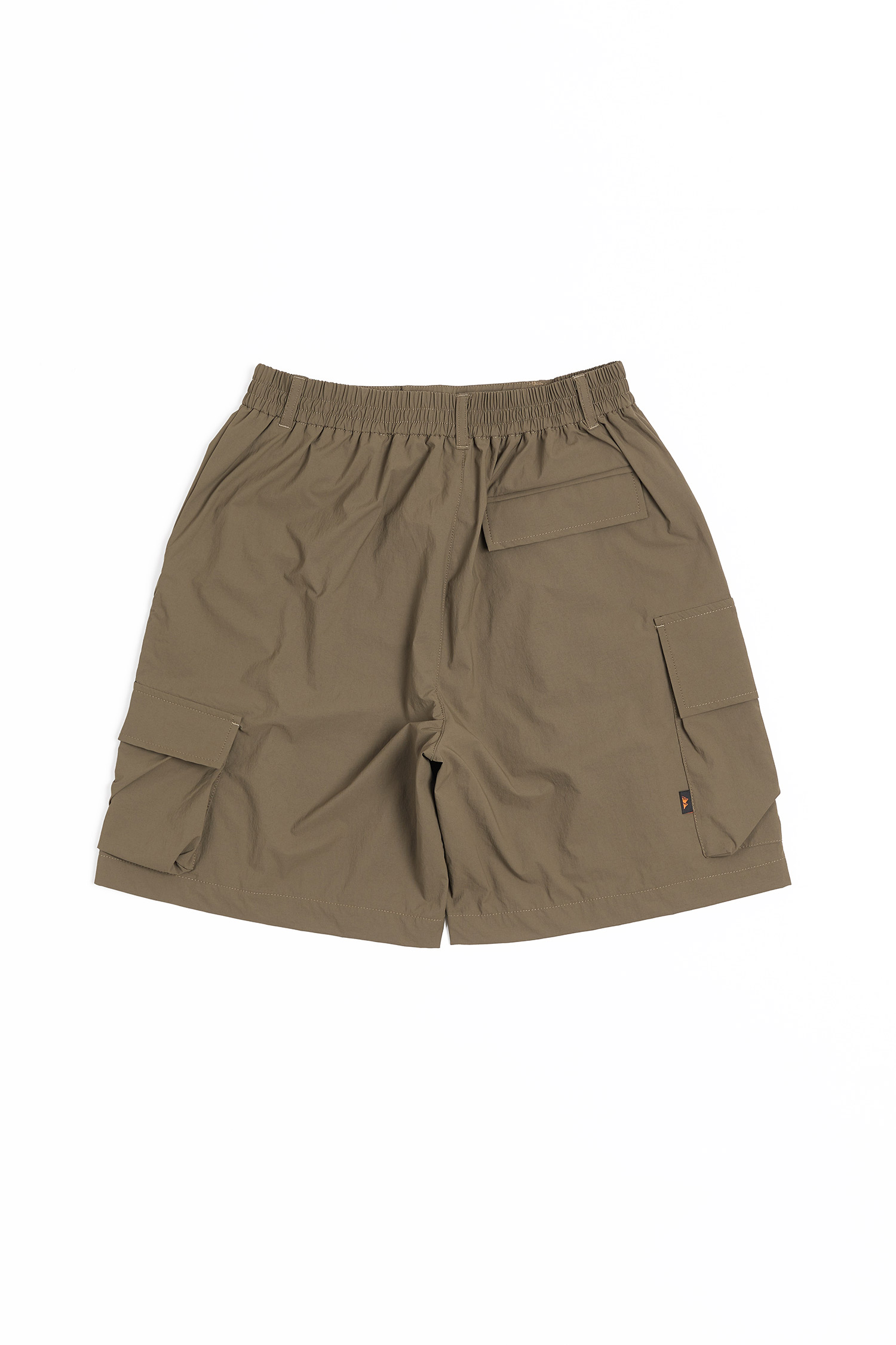 WILDMEET 輕量速乾 多口袋機能短褲