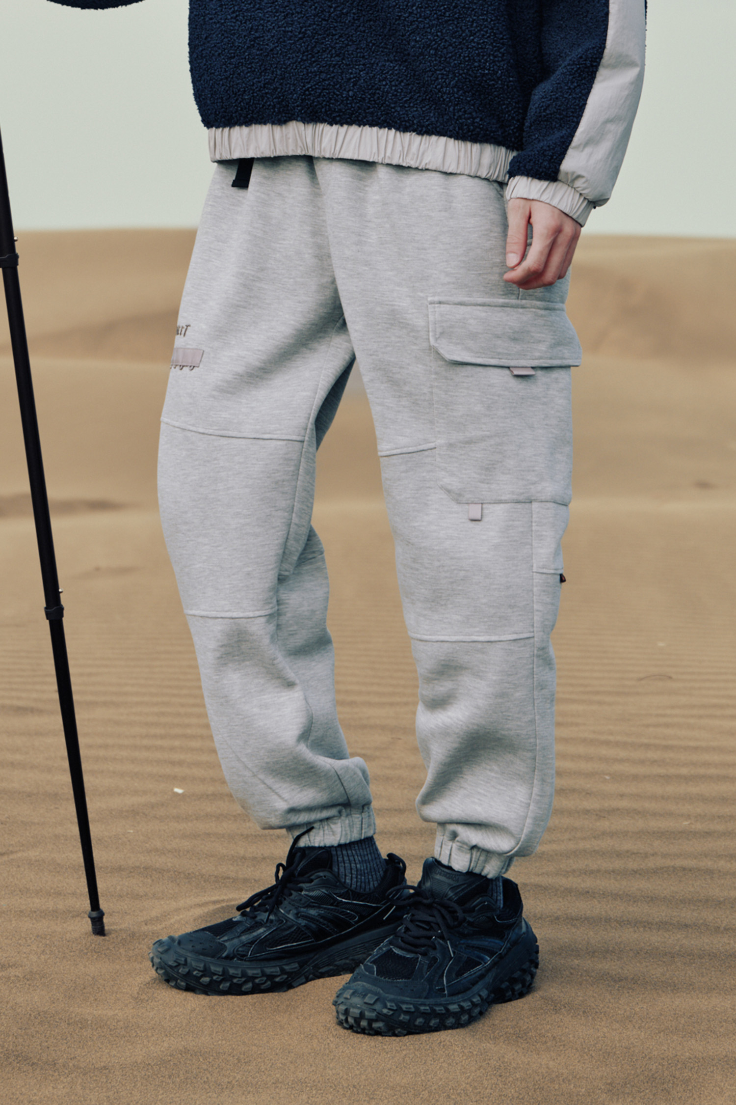 多口袋 網眼空氣層 縮口長褲