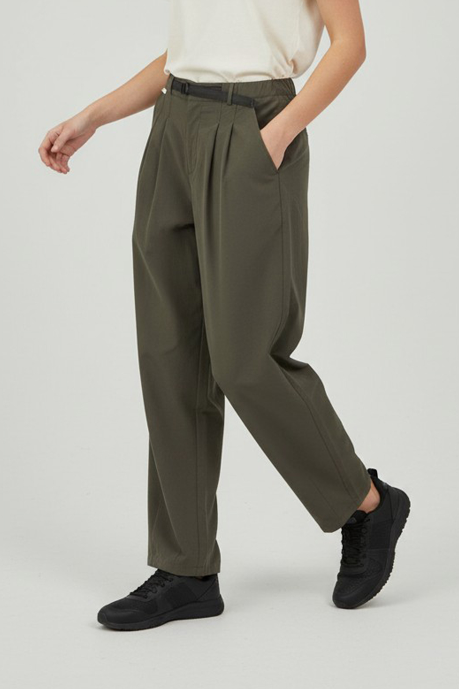 戶外機能 繭型輕磨毛打褶長褲