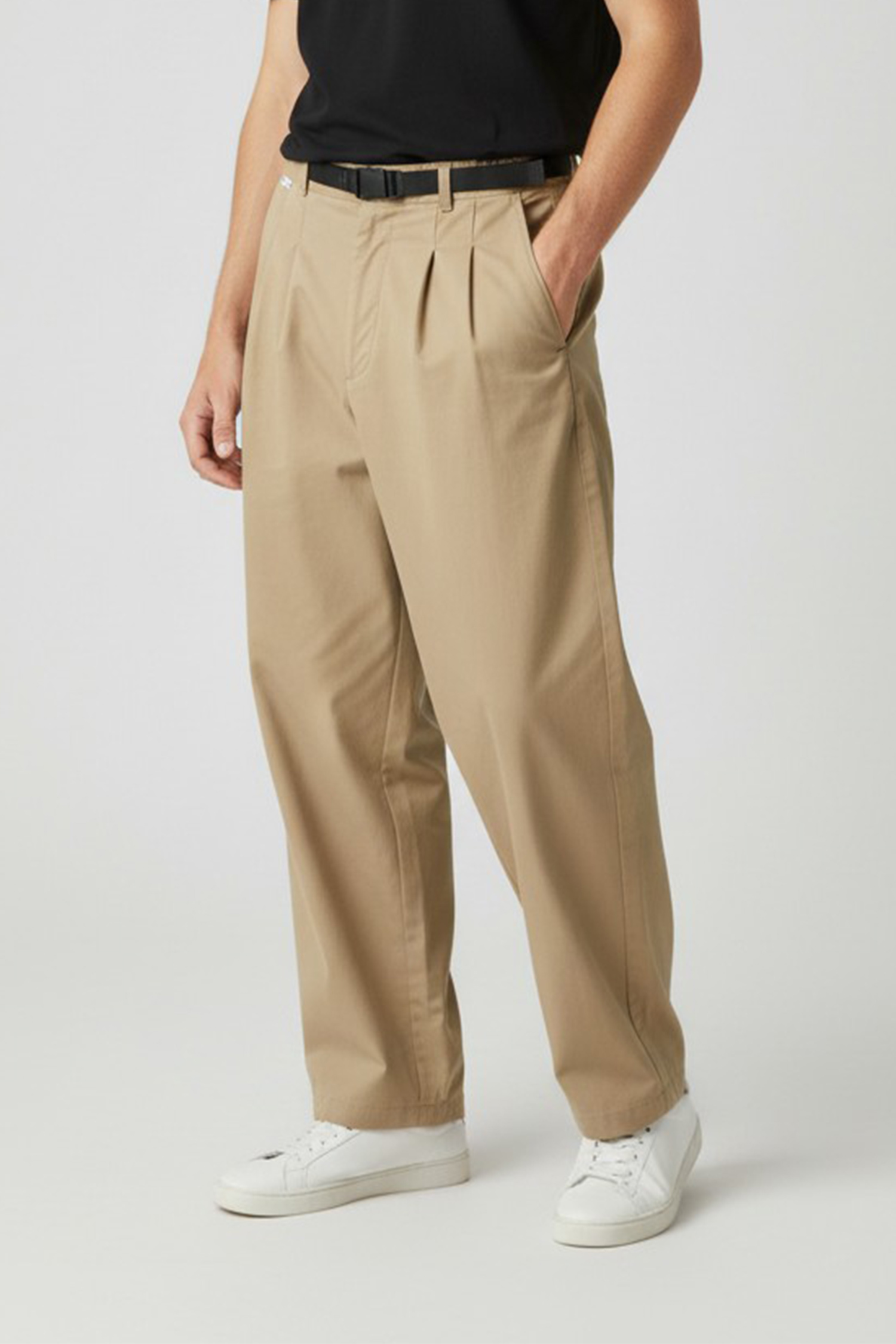 戶外機能 繭型輕磨毛打褶長褲