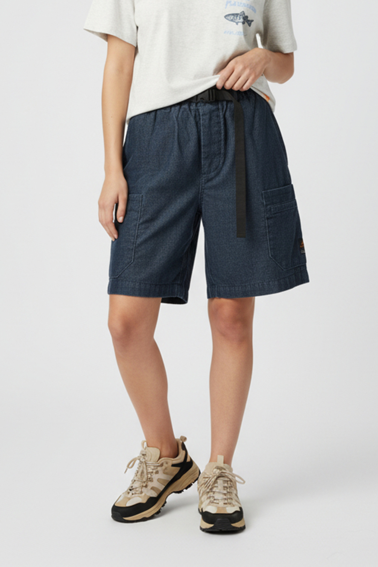 寬版貼袋 洗舊燈心絨短褲