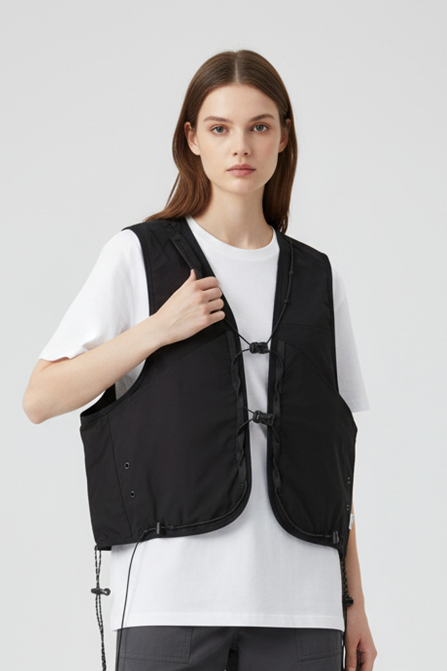 層次穿繩多口袋背心(女)