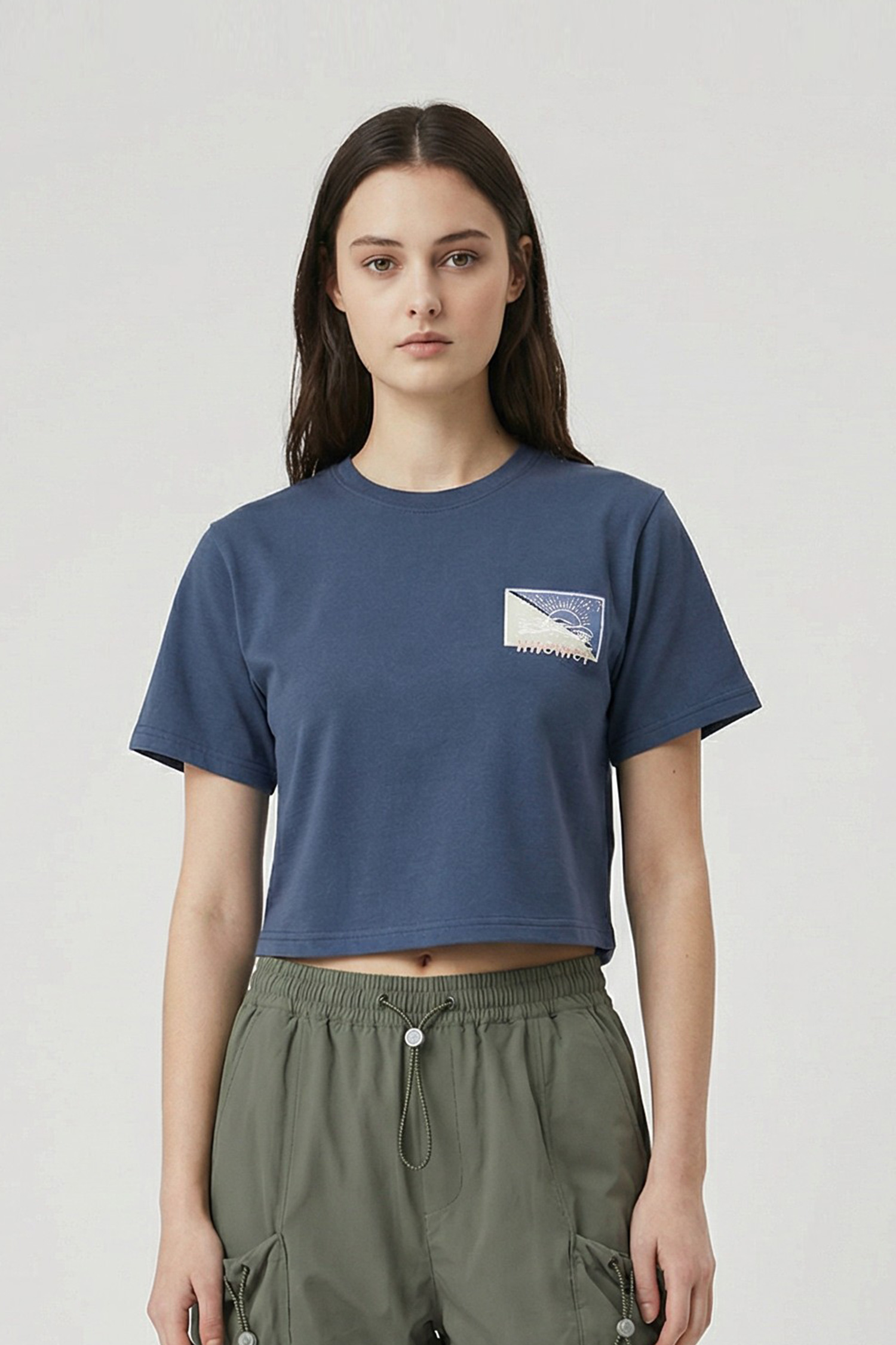 寬版探索之旅 輕絨感短袖上衣(女)