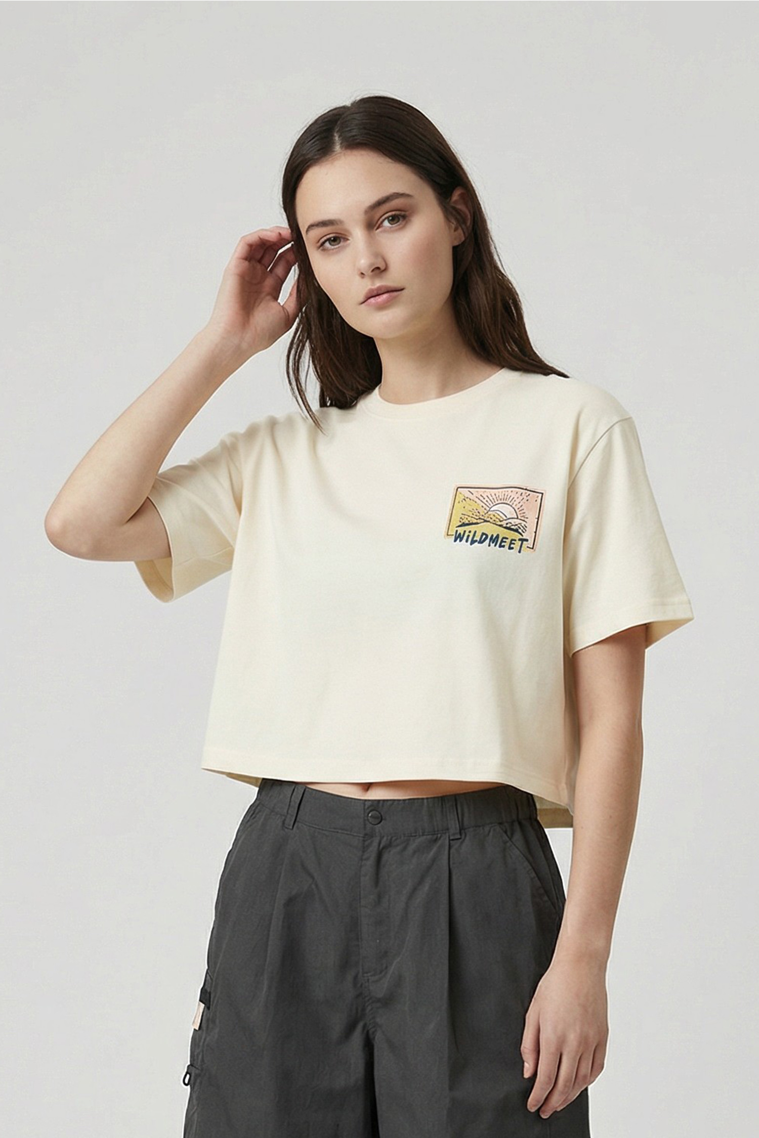 寬版探索之旅 輕絨感短袖上衣(女)