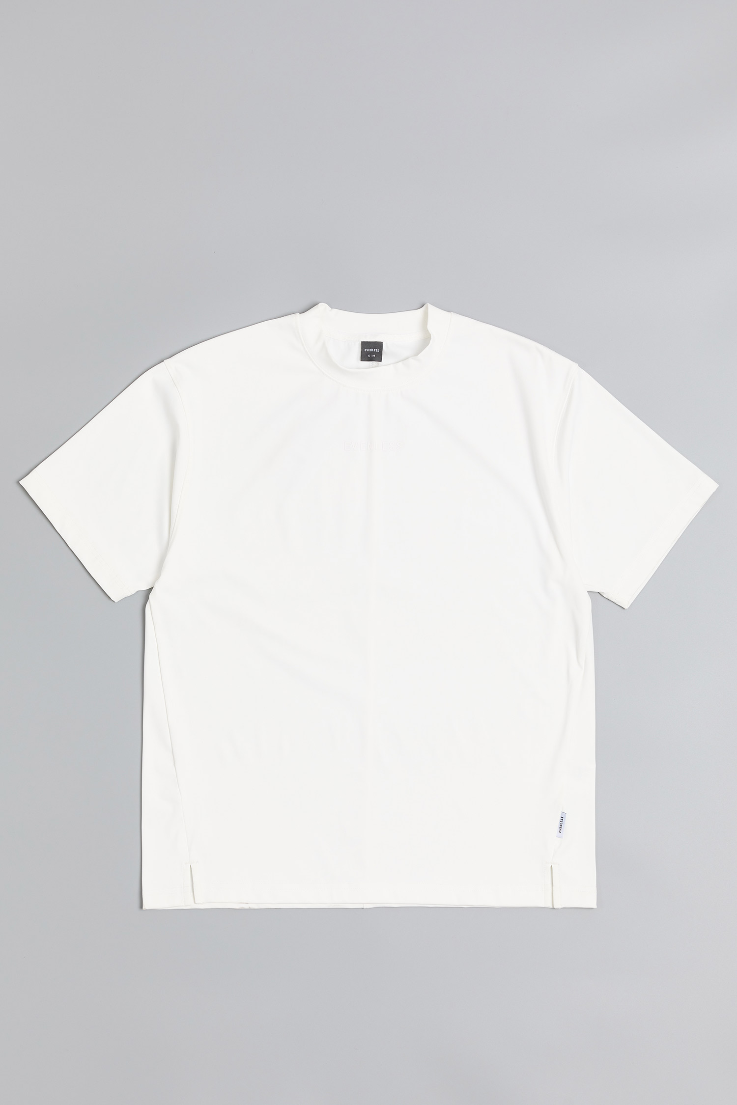 EVENLESS 透氣速乾 機能剪接上衣