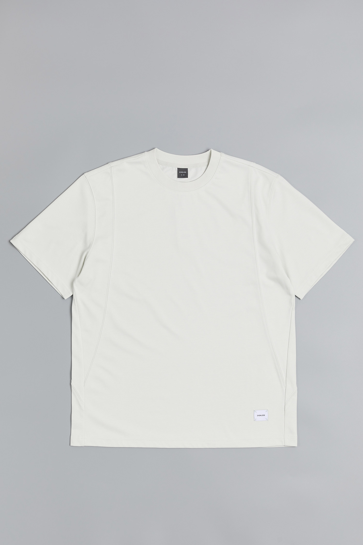 EVENLESS 吸排速乾 修身短袖上衣