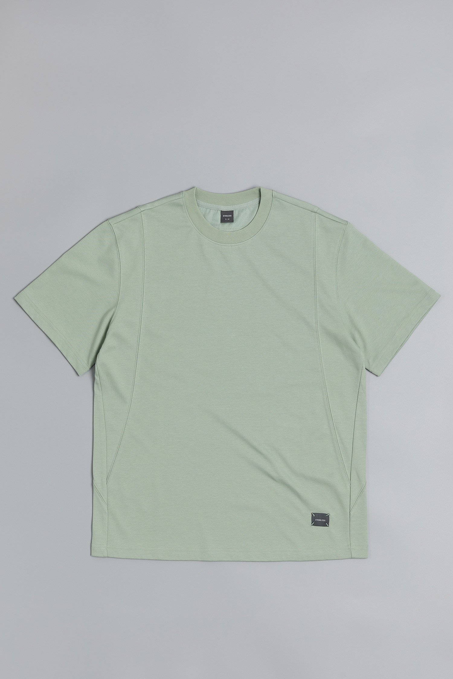 EVENLESS 吸排速乾 修身短袖上衣