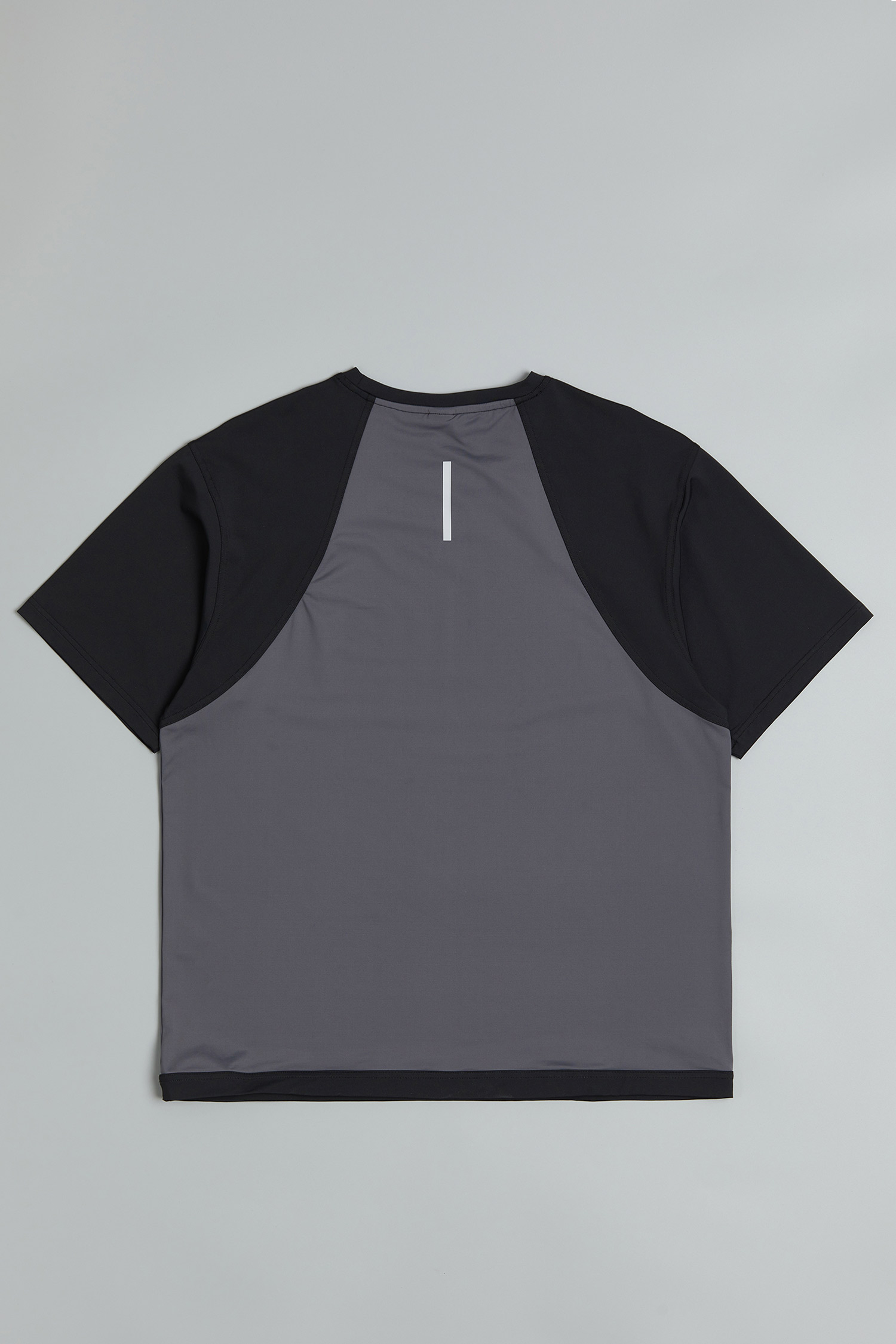 寬肩剪接撞色 短袖上衣