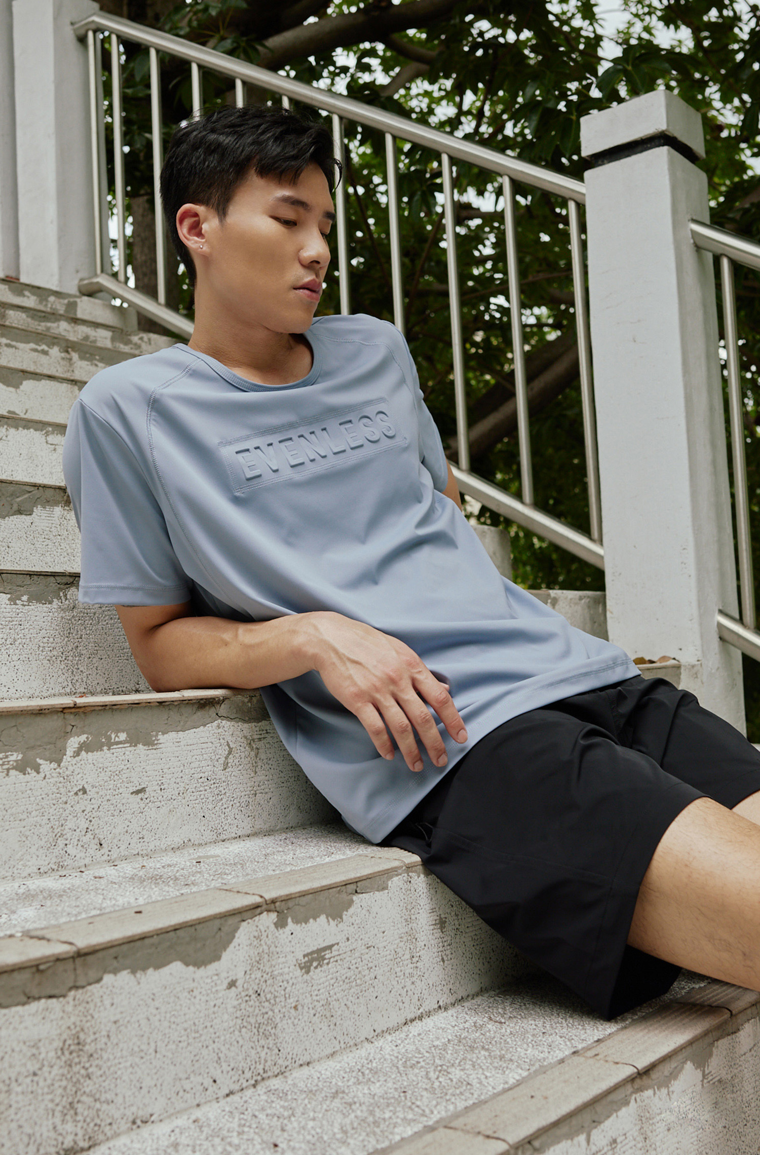 鋼印字體 超彈 短袖上衣