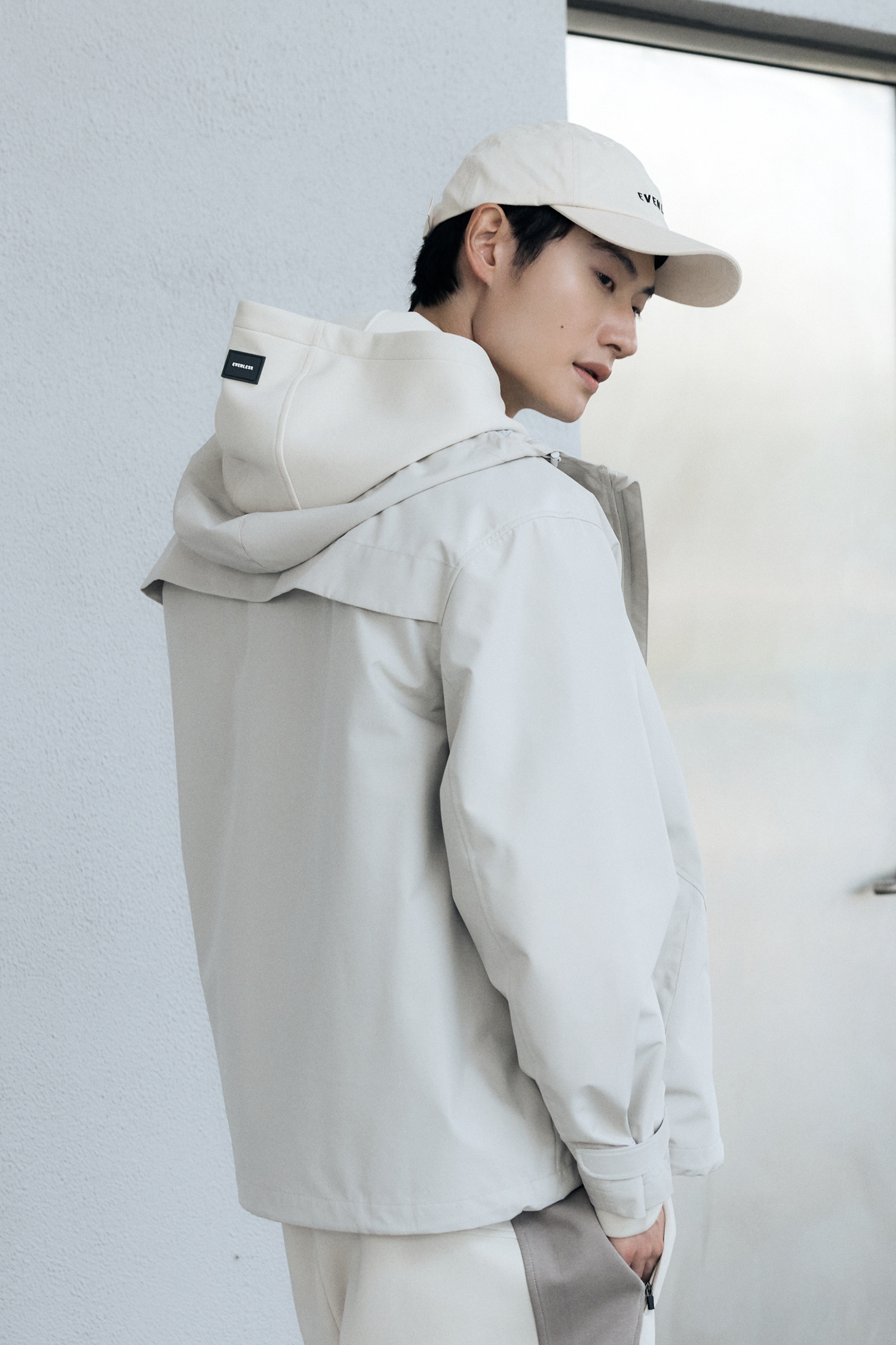 網背機能防潑水外套