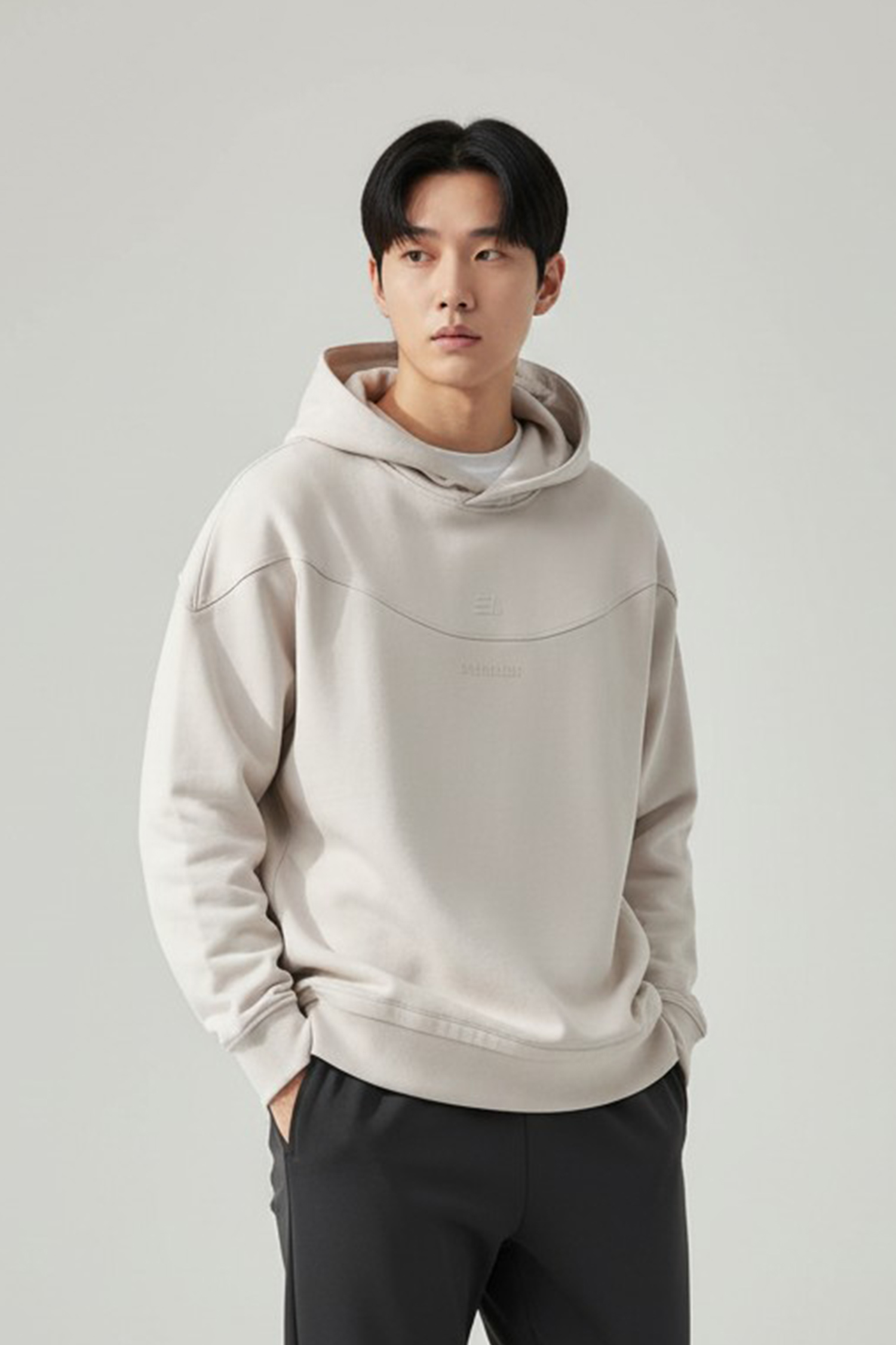 造型線空氣層連帽上衣