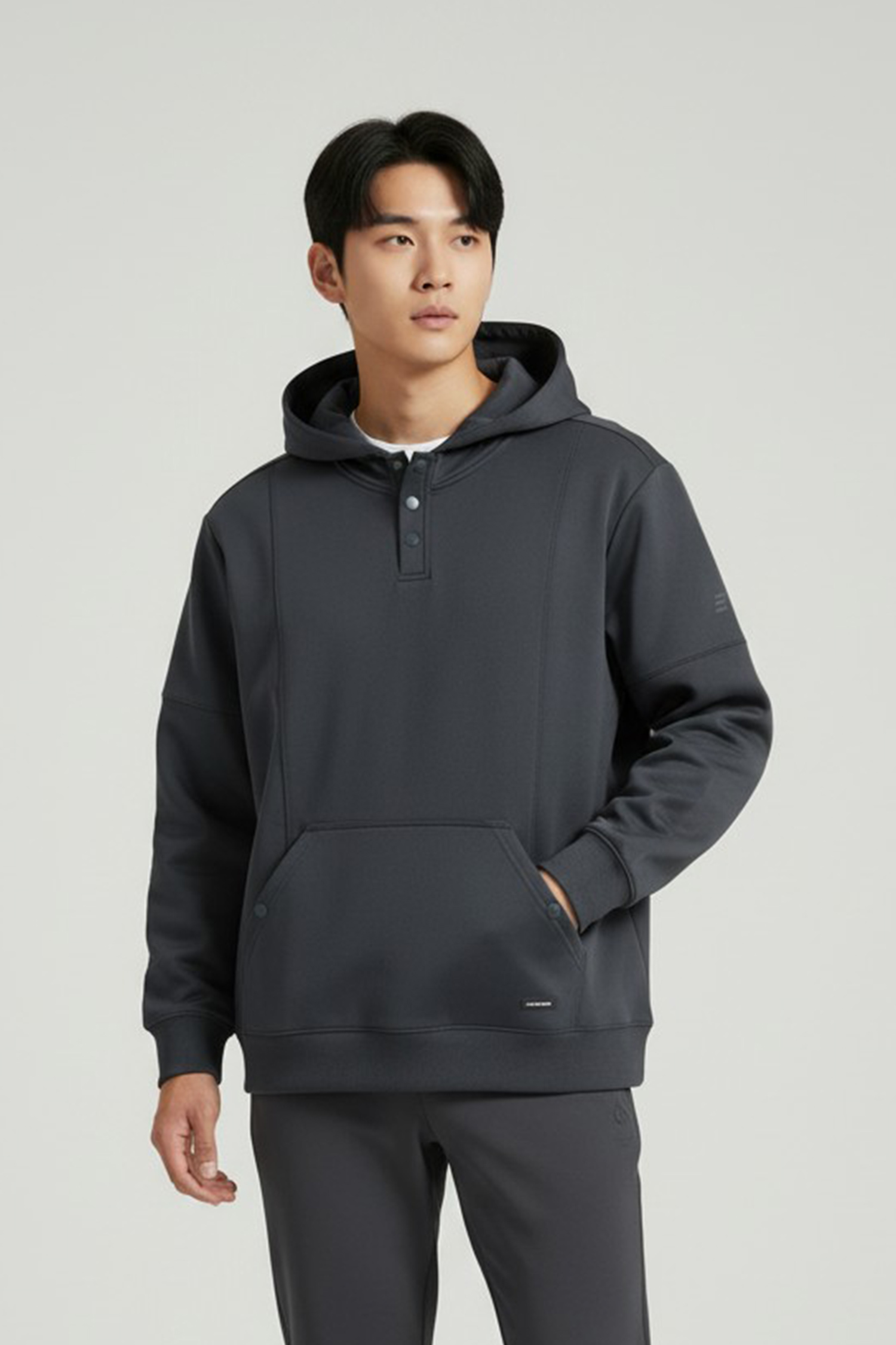 結構感拼接連帽上衣