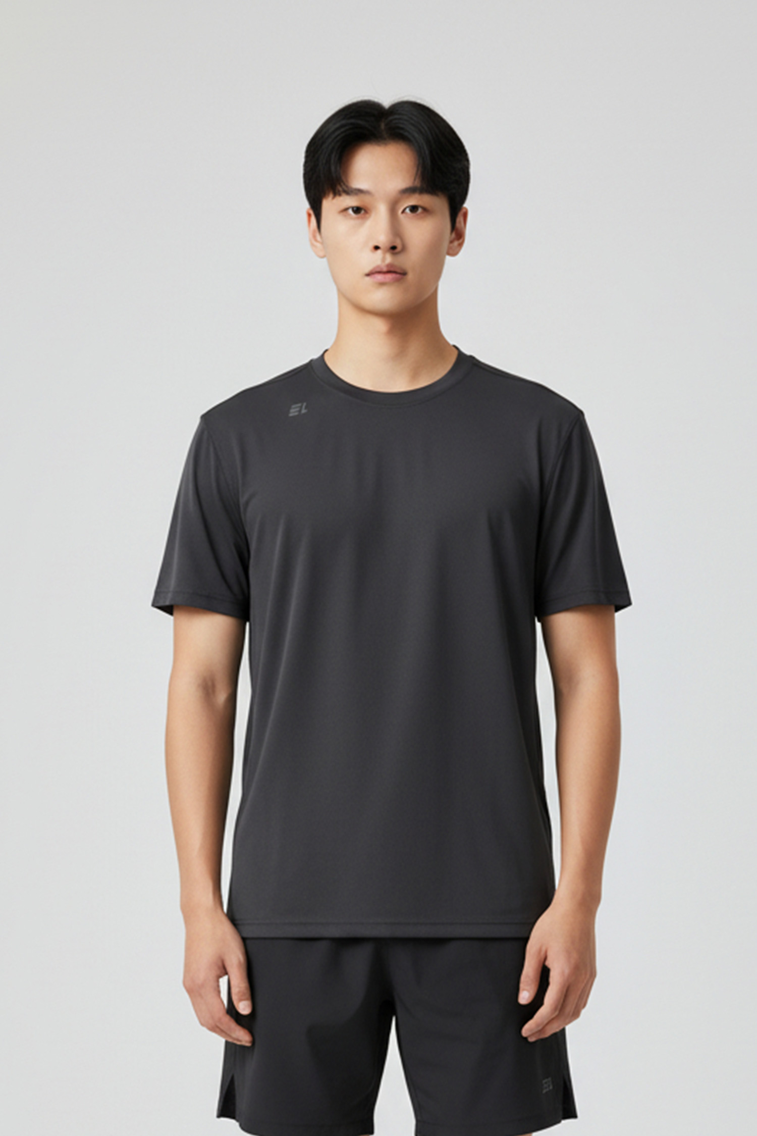 俐落標誌吸排短袖上衣