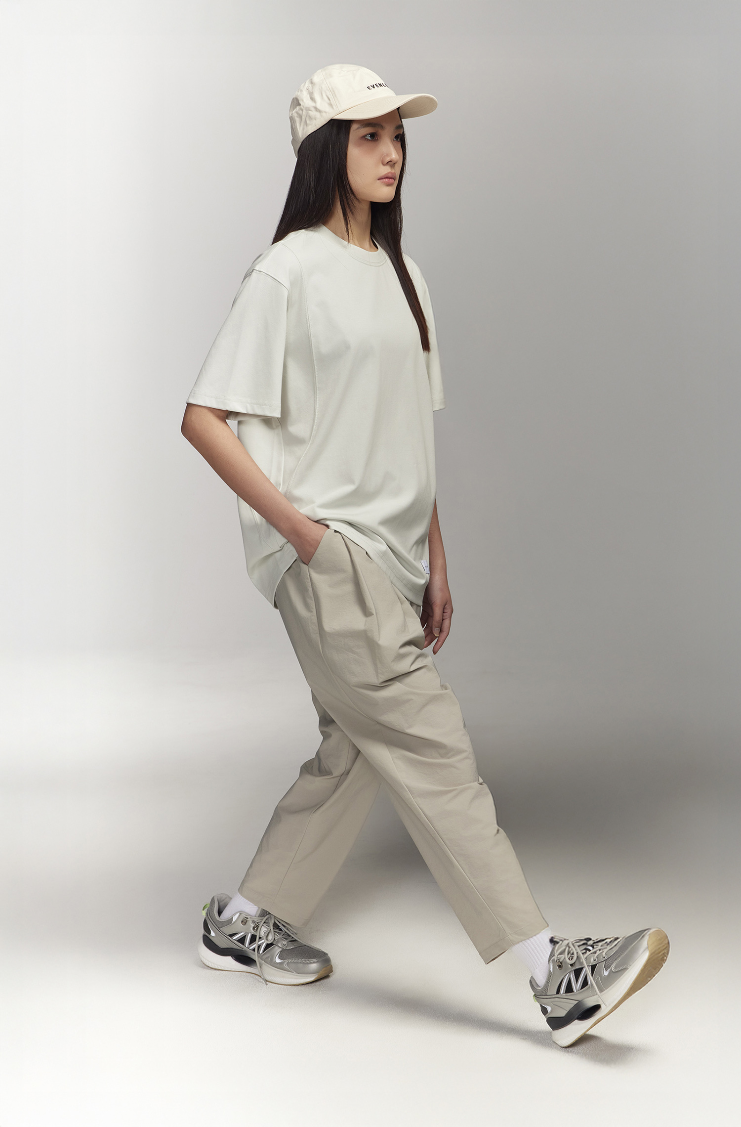 EVENLESS 親膚柔感 機能錐形長褲