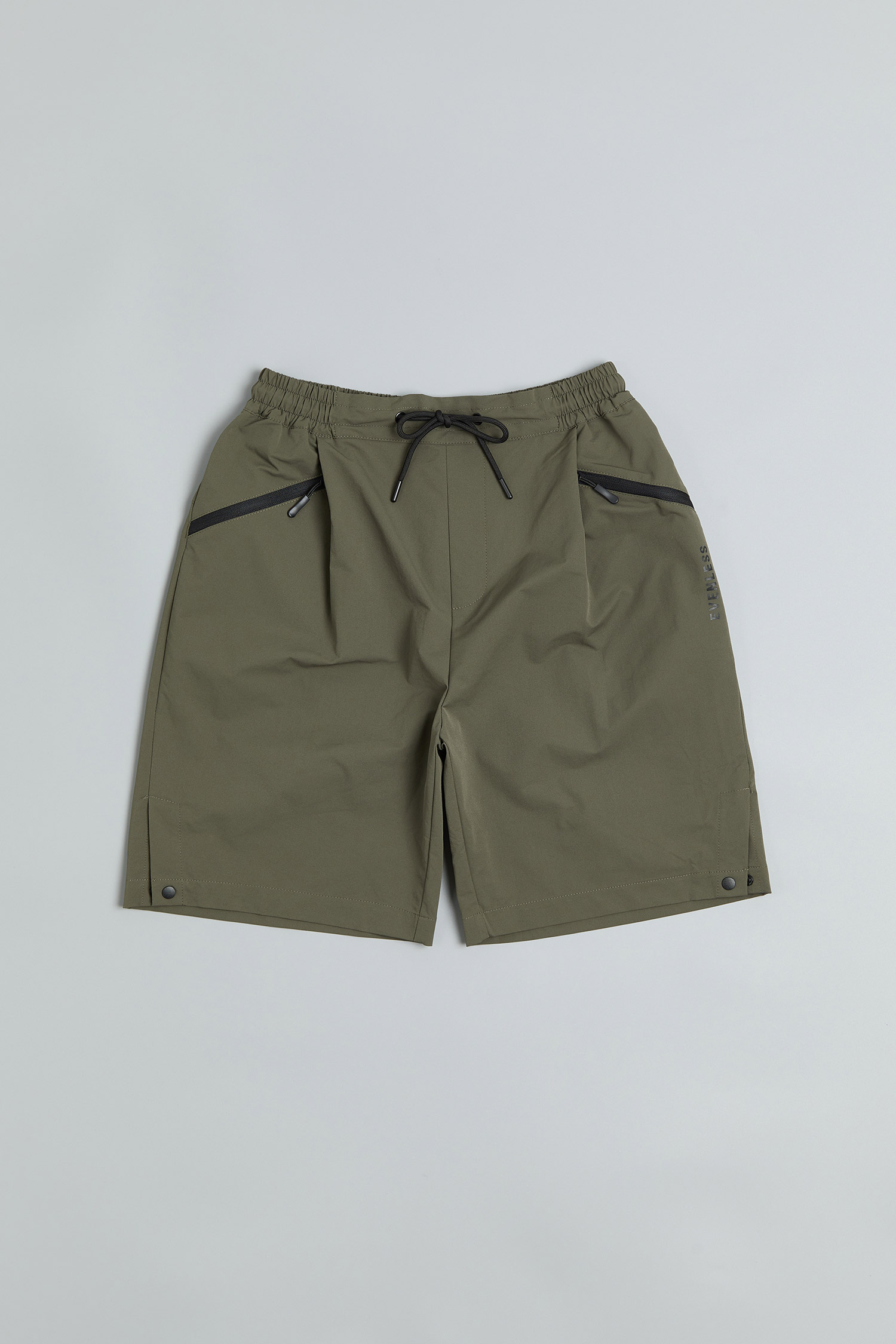 活褶藏袋吸排速乾 短褲