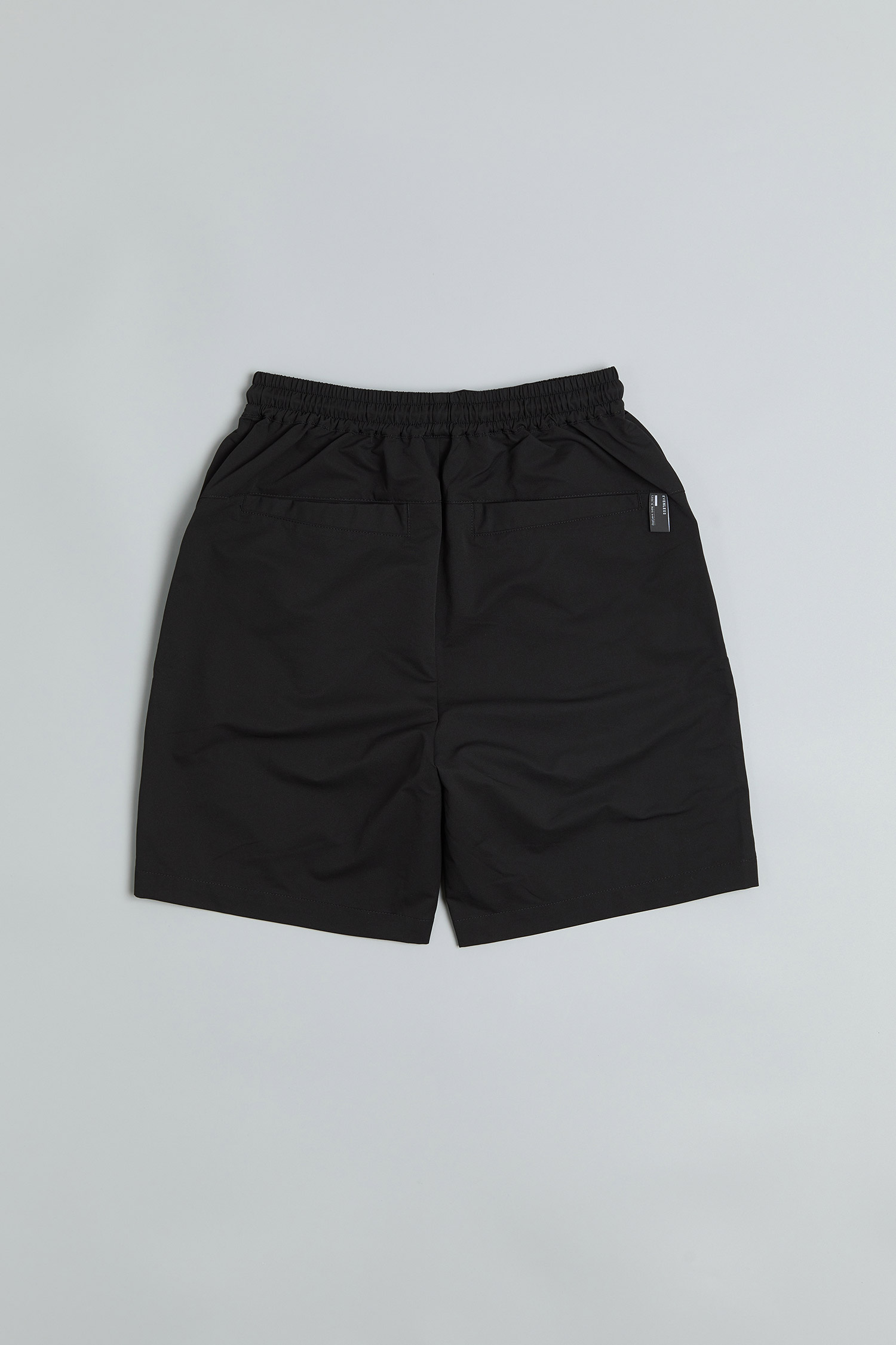 活褶藏袋吸排速乾 短褲