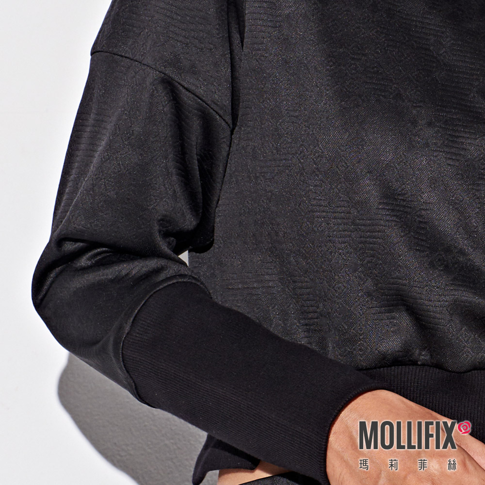 MOLLIFIX 浮凸雕花前拉鍊短版翻領上衣