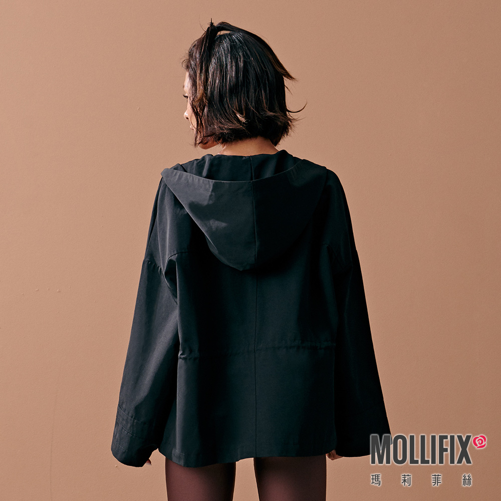 MOLLIFIX 率性抽繩短風衣外套