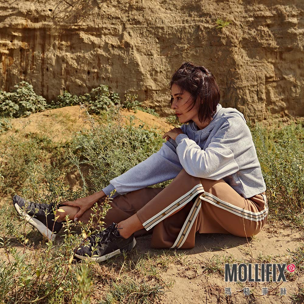 MOLLIFIX 閃閃織帶開岔壓釦寬褲