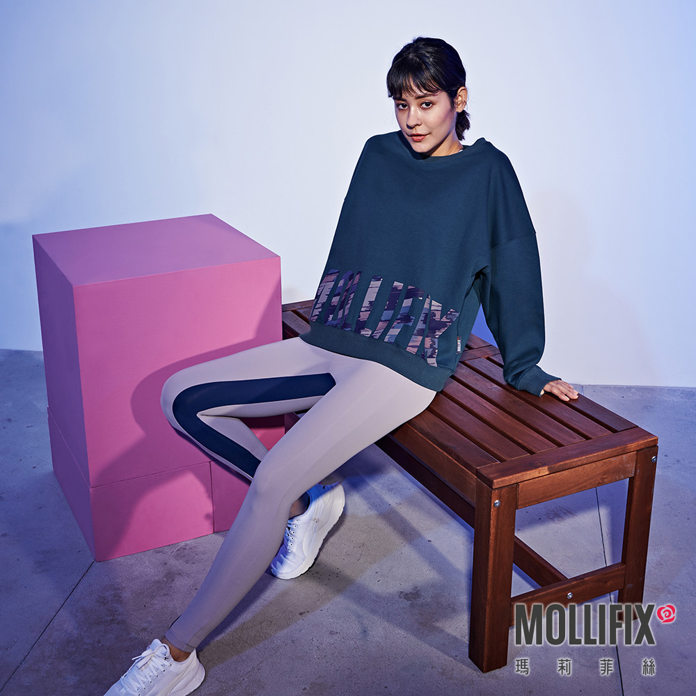MOLLIFIX 下擺LOGO大學T長袖上衣