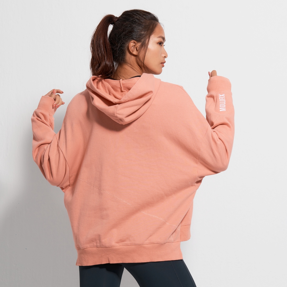 MOLLIFIX TRULY不規則前口袋帽T長袖上衣