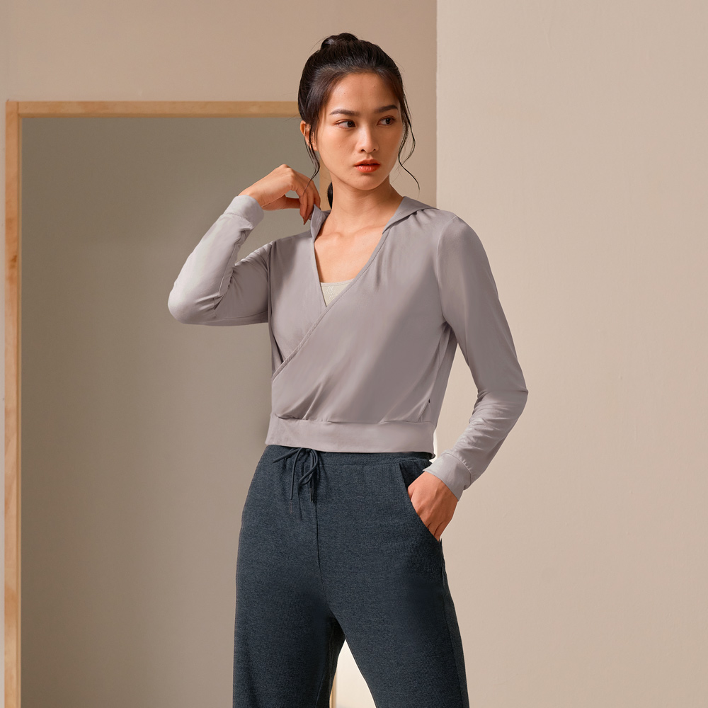 MOLLIFIX 交疊連帽縮口長袖上衣