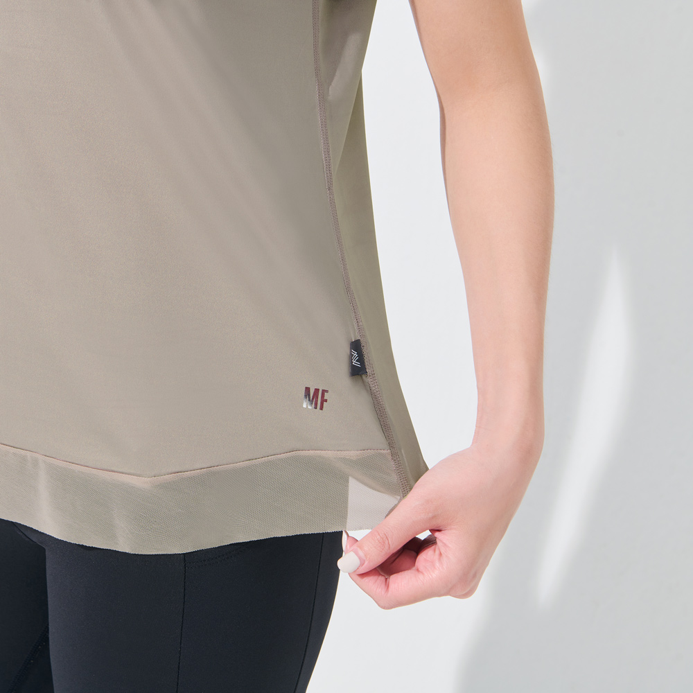 MOLLIFIX TRULY修身後網短袖訓練上衣