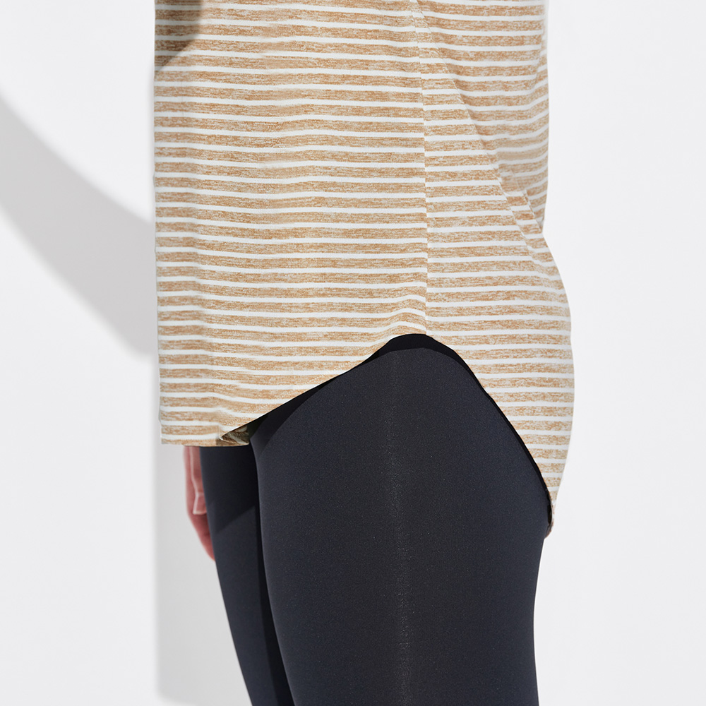 MOLLIFIX 條紋拚接訓練上衣