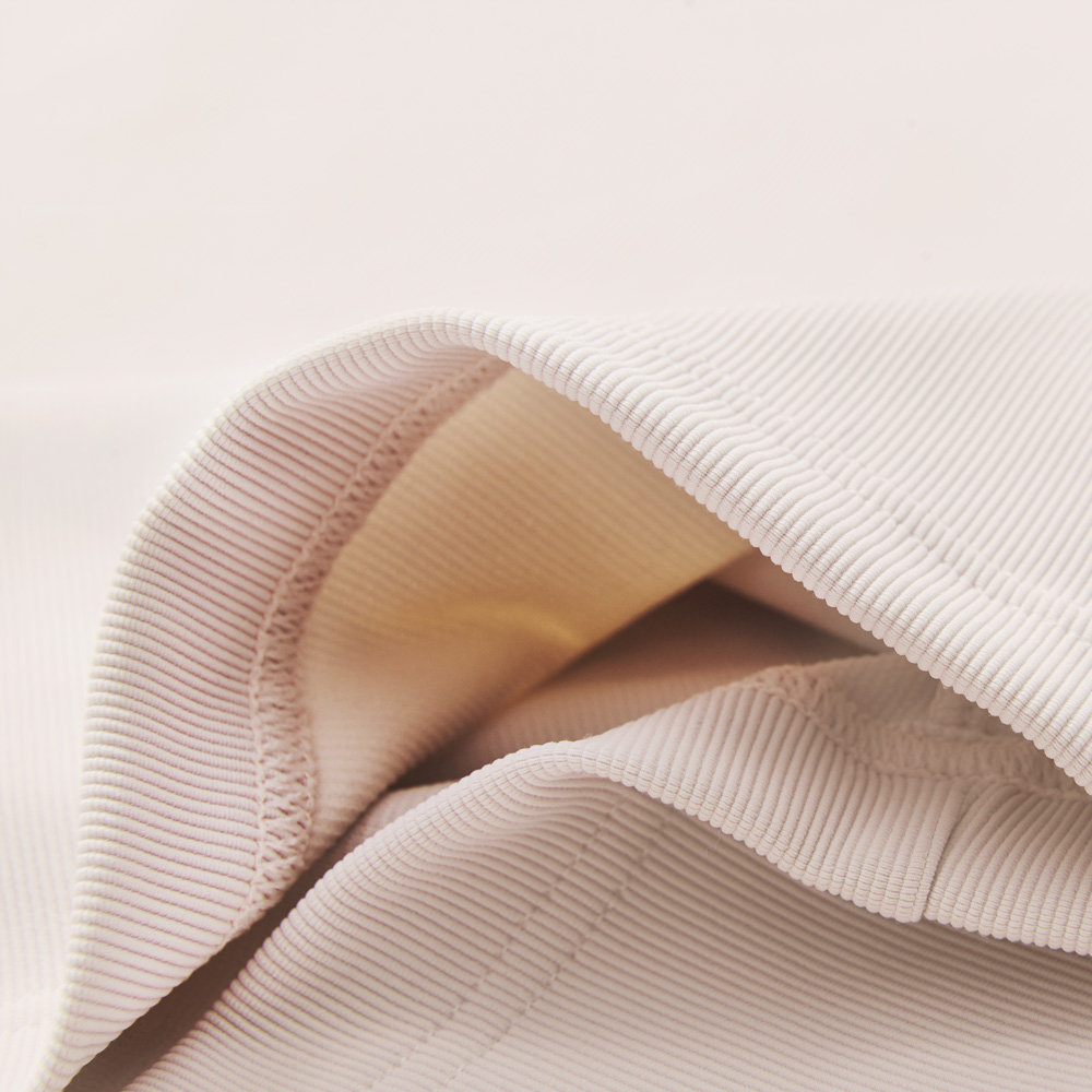 MOLLIFIX TRULY坑條厚磅短袖上衣