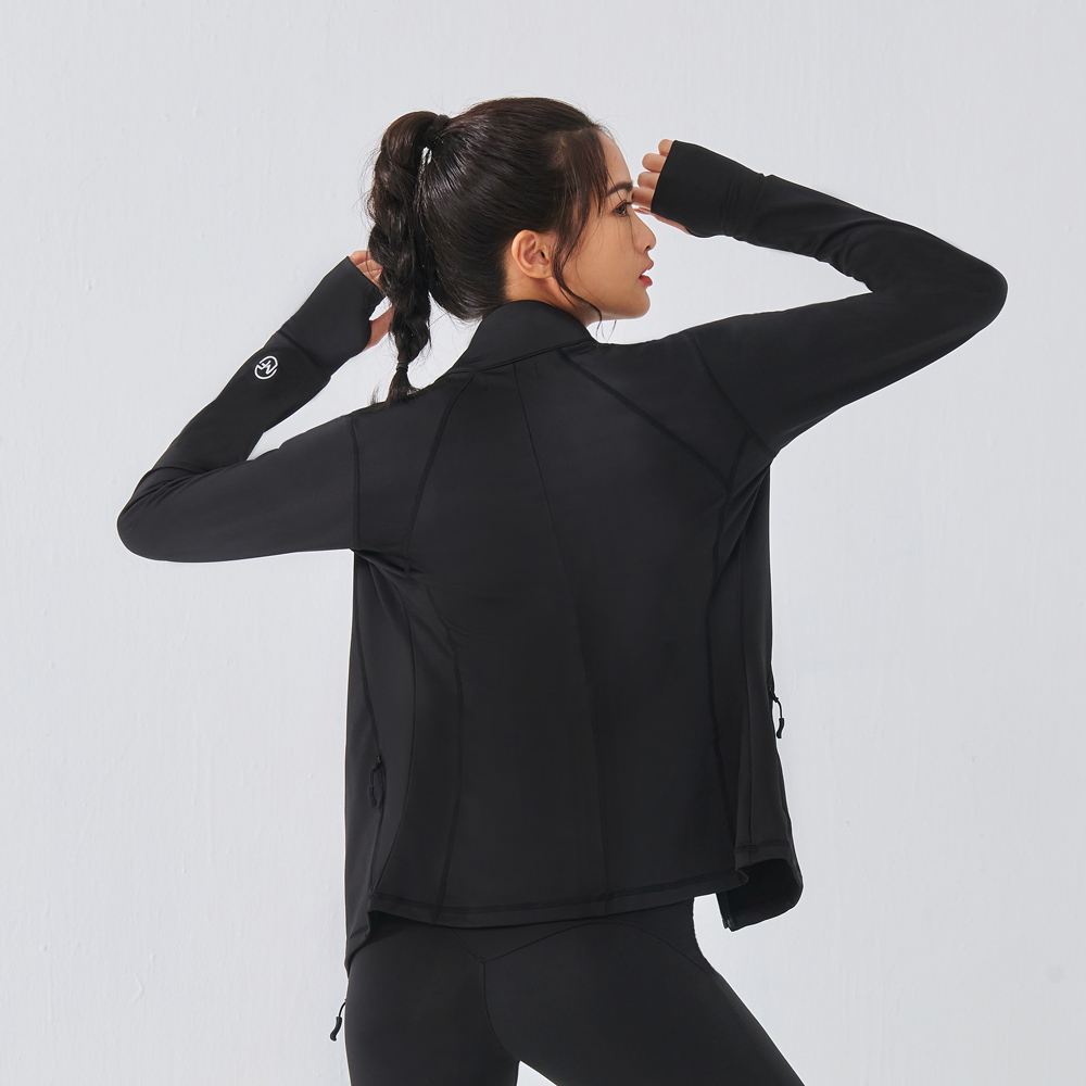 MOLLIFIX 鍺離子中層訓練外套