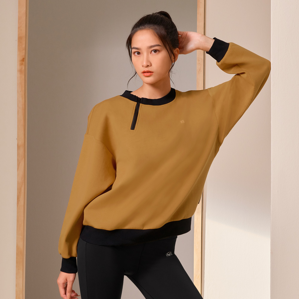 MOLLIFIX 城市旅人領拉鍊長袖上衣