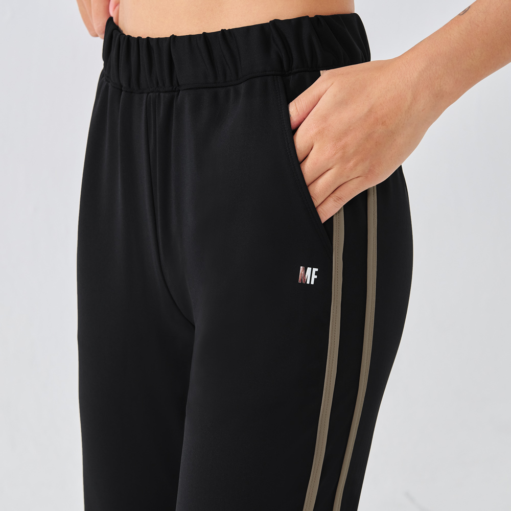 MOLLIFIX 跳色包邊束口長褲