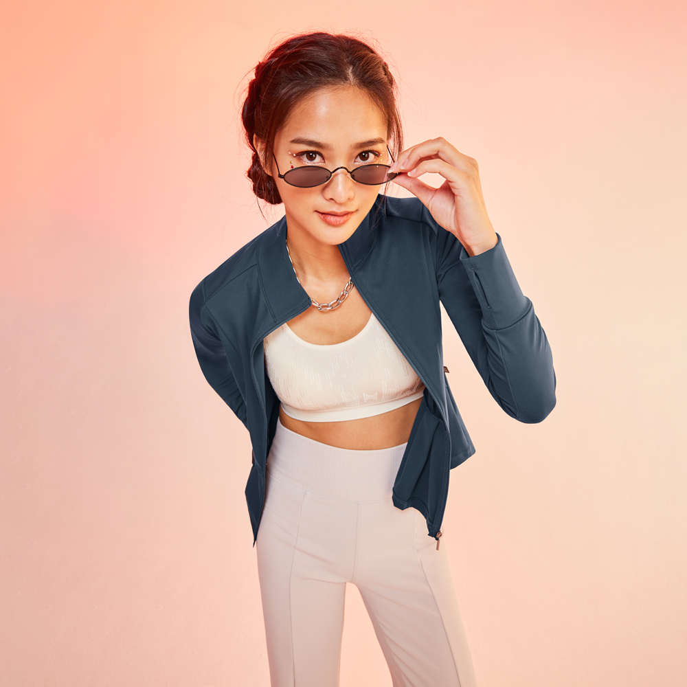 MOLLIFIX 立體修身傘狀訓練外套