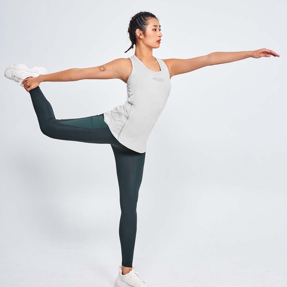 MOLLIFIX 後摺景垂墜拚色運動背心