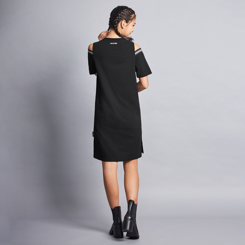 MOLLIFIX 挖肩修身長版連身裙