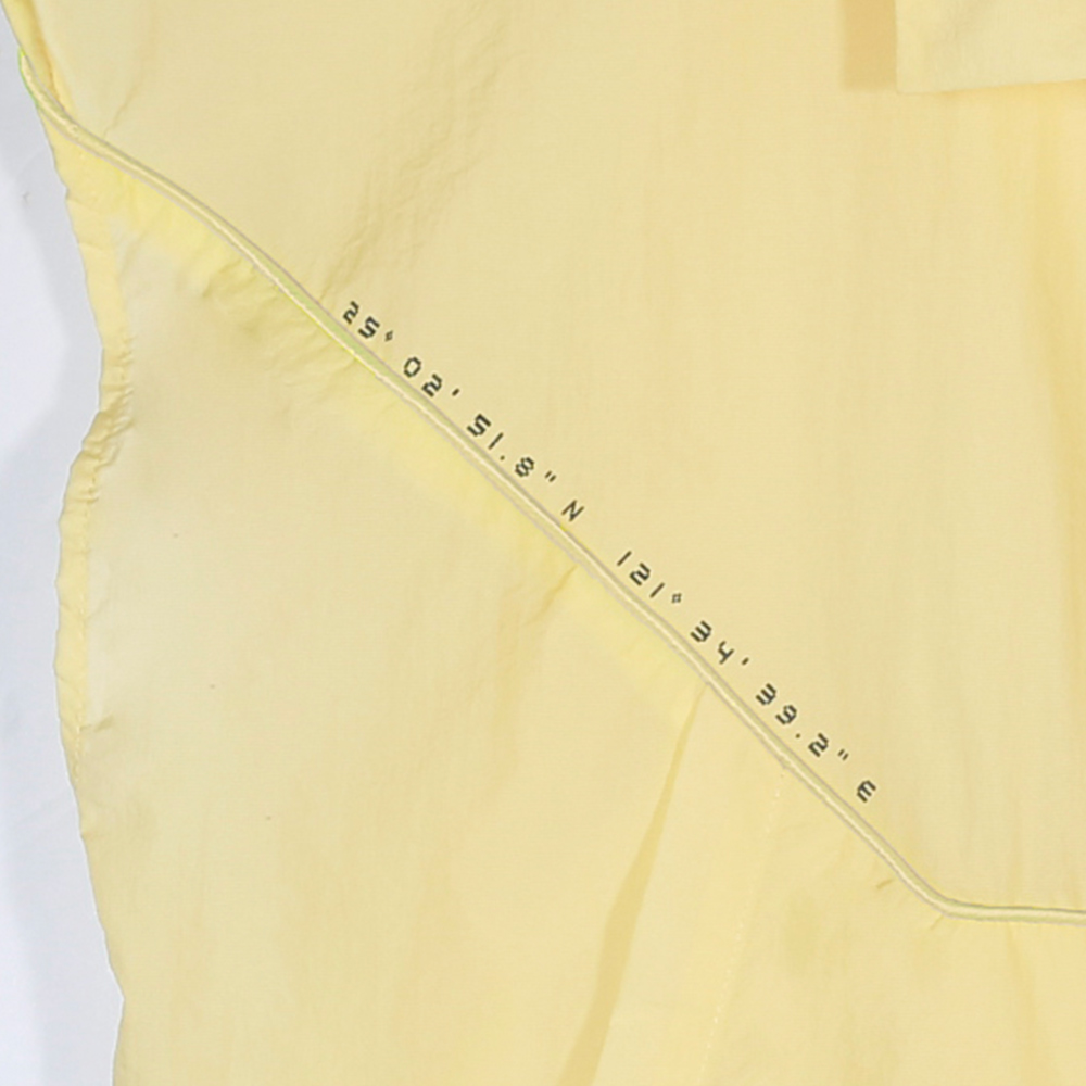 MOLLIFIX 率性造型連帽防風上衣