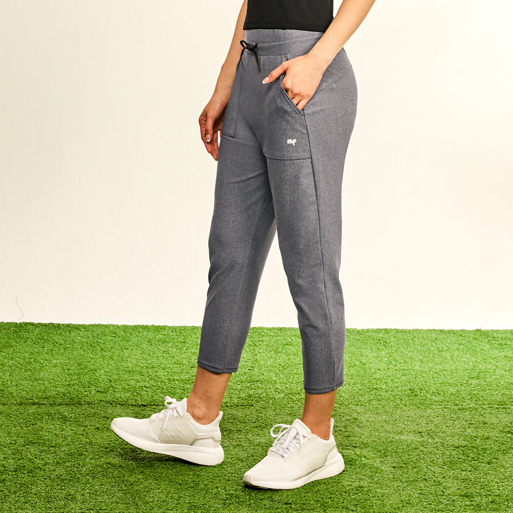 MOLLIFIX 百搭鋅離子抗菌直筒褲