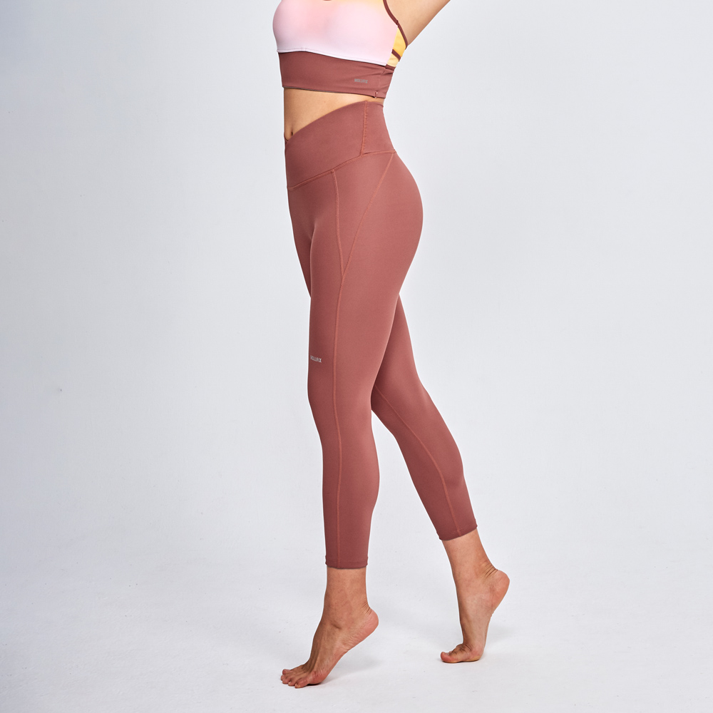 MOLLIFIX 前交叉高腰包覆7分褲