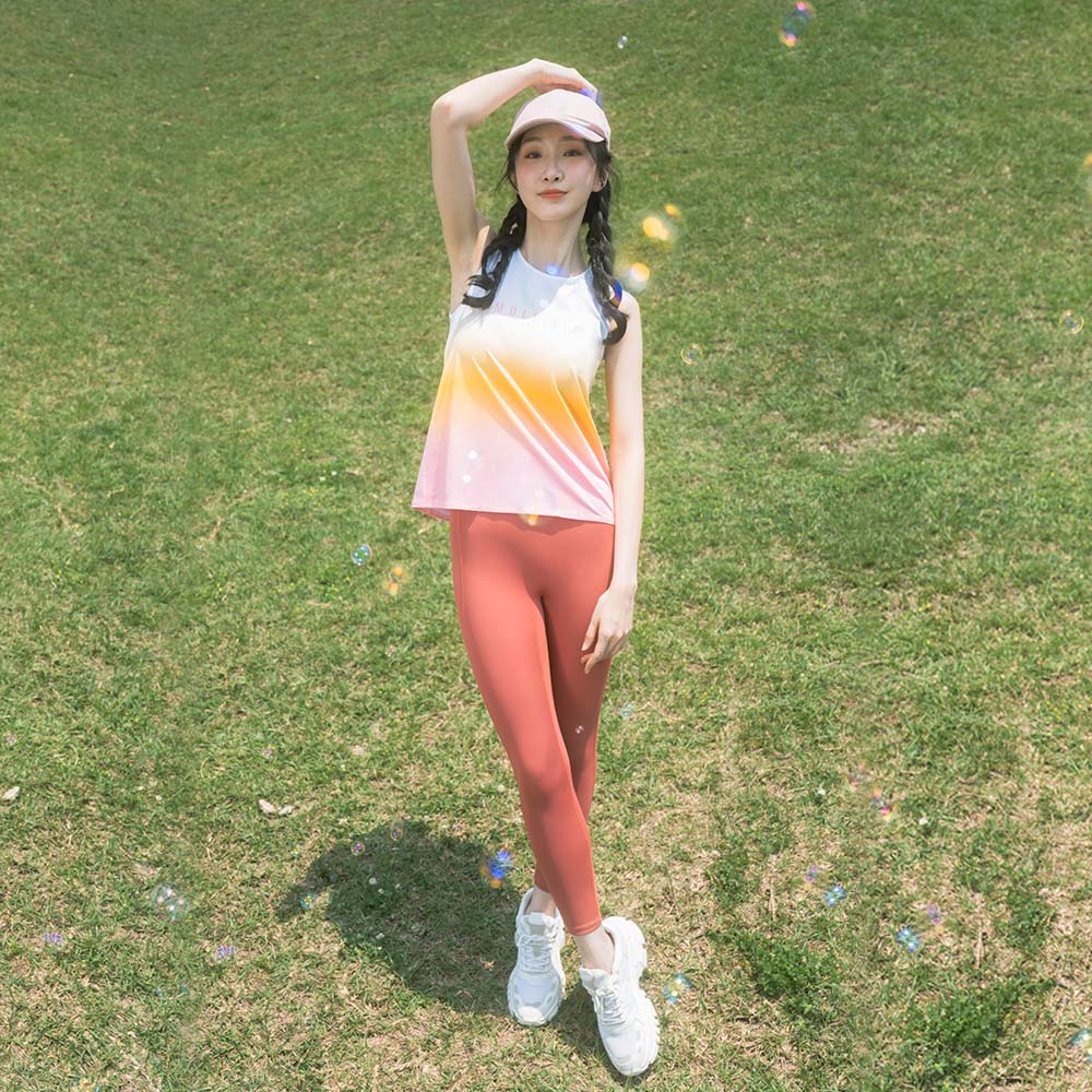MOLLIFIX 涼感活力漸層背心