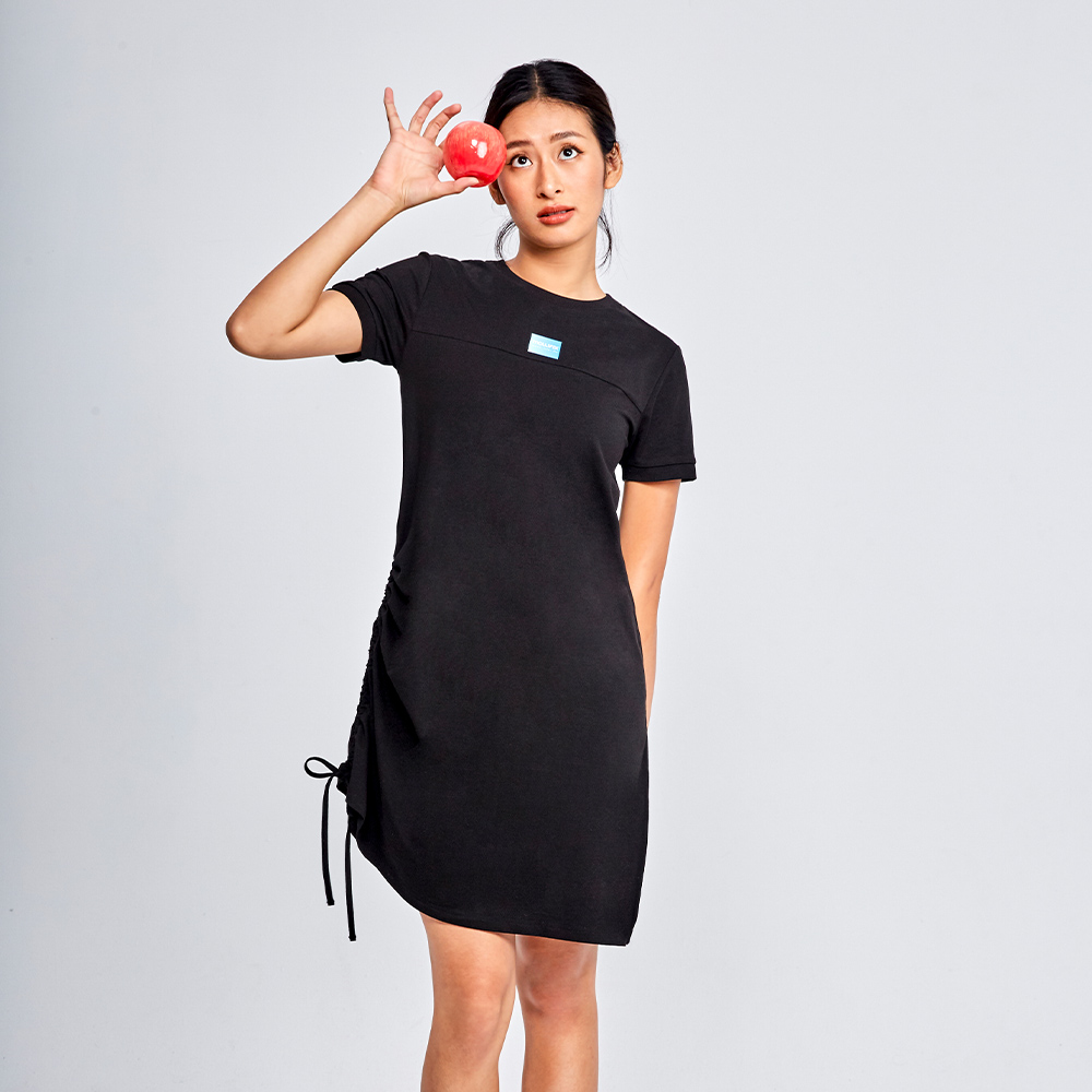 MOLLIFIX 活力LOGO側抽皺長版連身裙