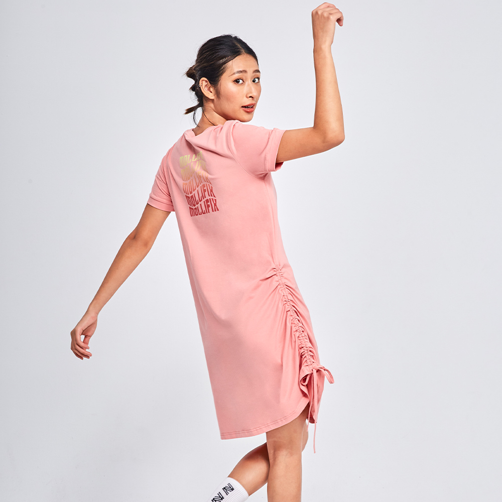 MOLLIFIX 活力LOGO側抽皺長版連身裙